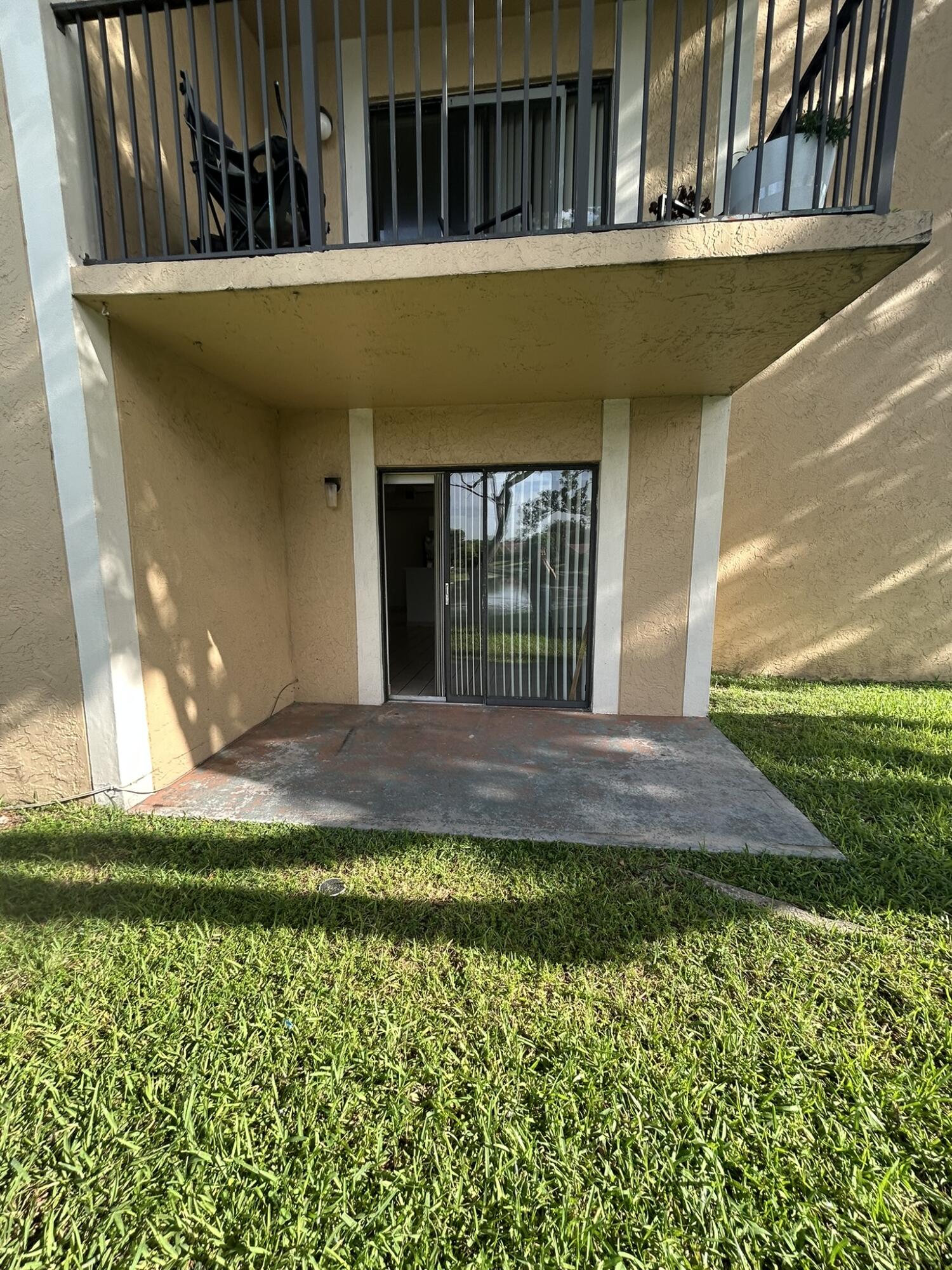 450 W Palm Cir Circle W 103 Property Photo 17