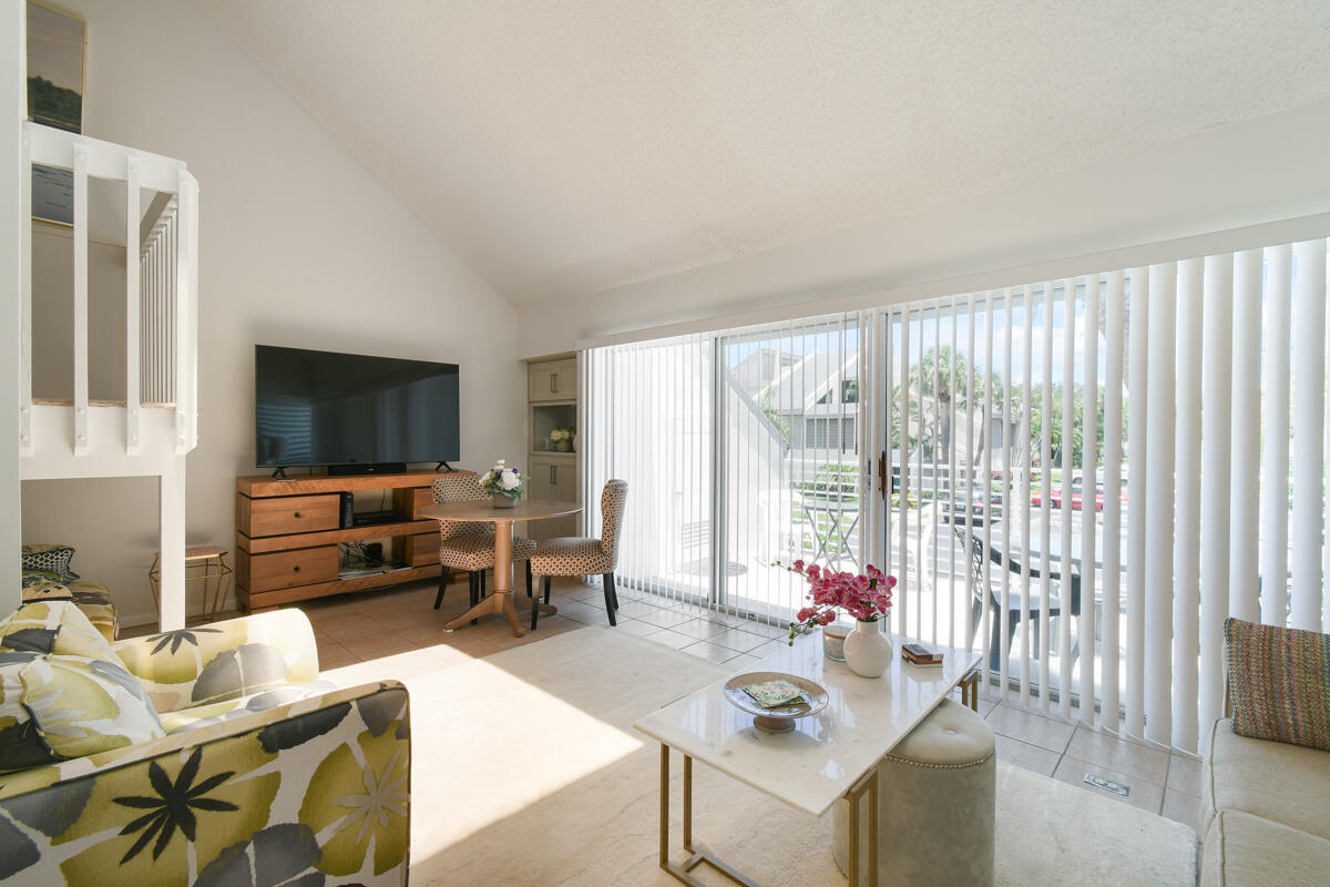 1605 S Us Highway 1 M2-214 Property Photo 7