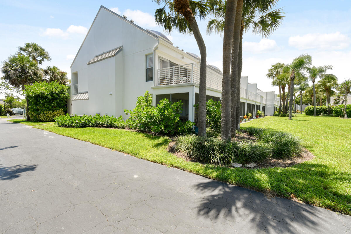 1605 S Us Highway 1 M2-214 Property Photo 27