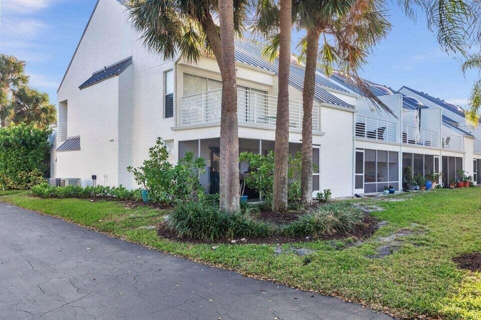 1605 S Us Highway 1 M2-214 Property Photo 28