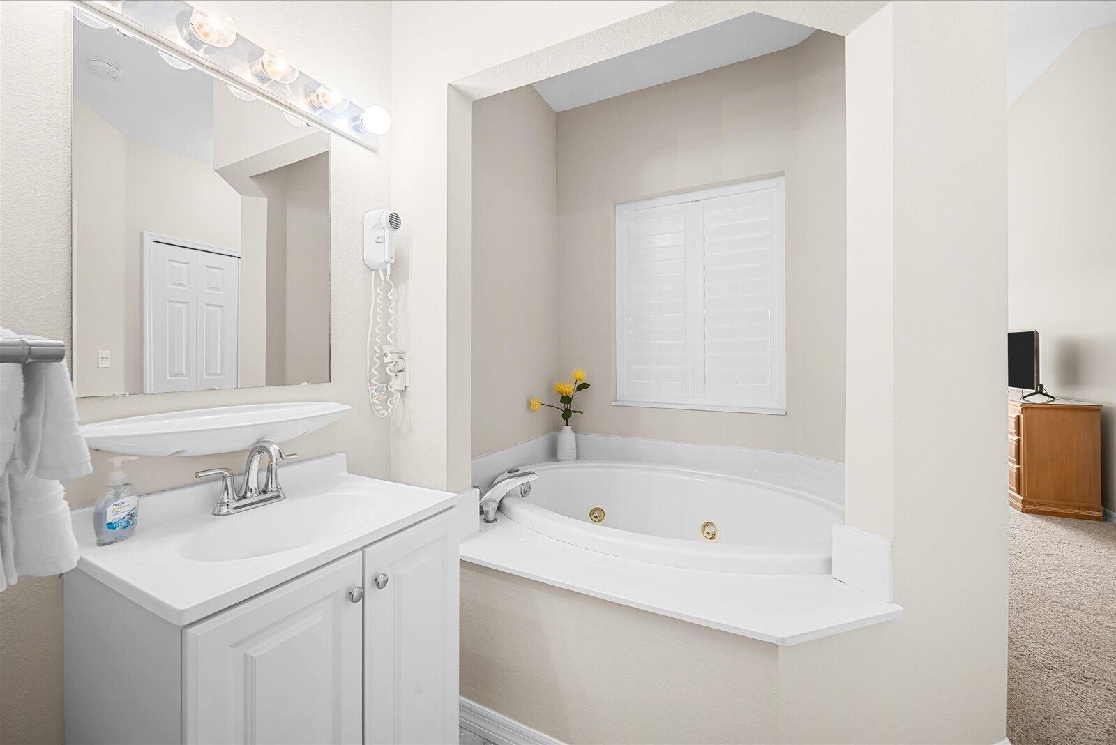 9906 Perfect Drive Property Photo 16