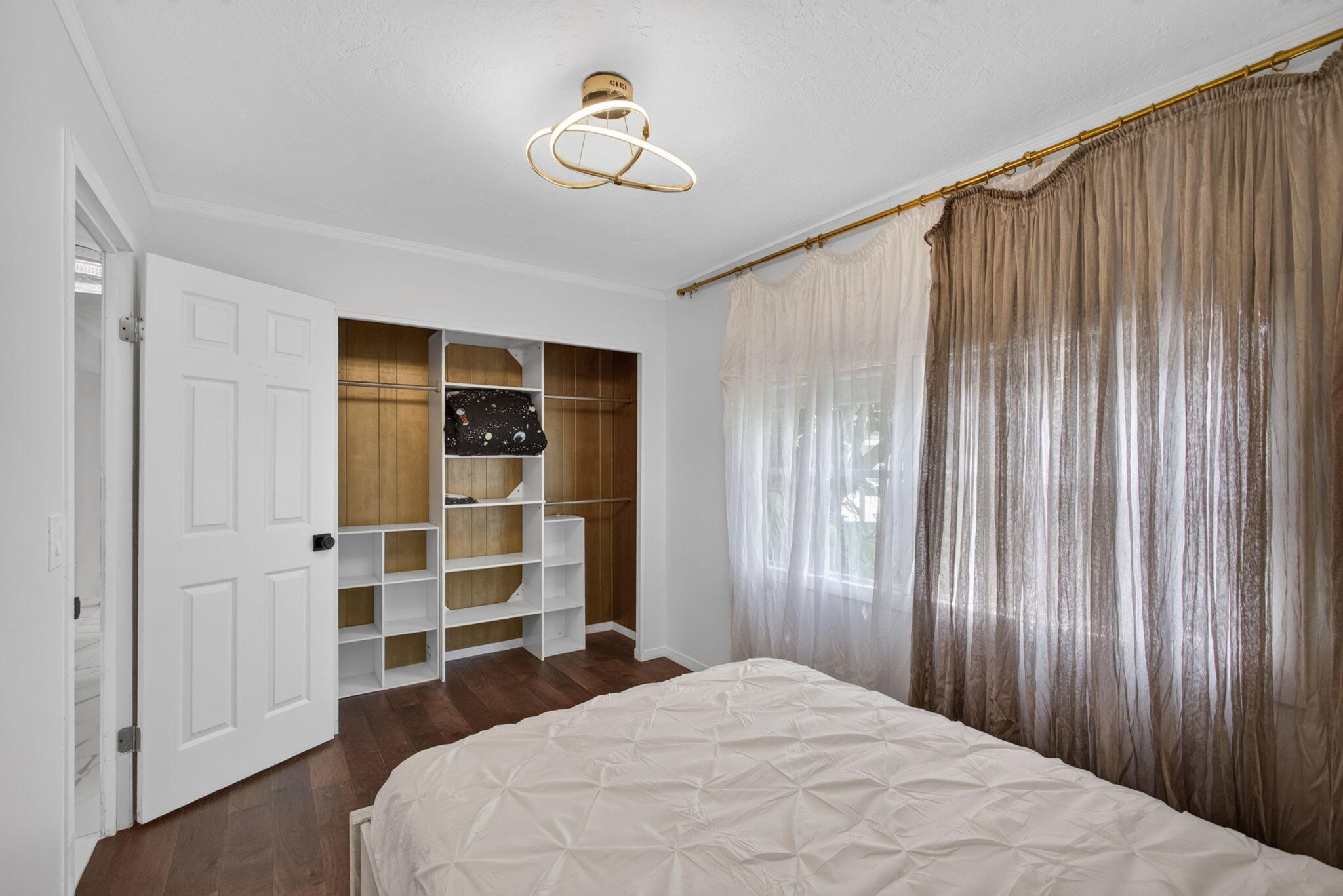 170 Maple Avenue W Property Photo 31