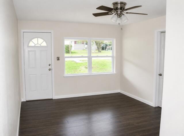 130 E Northside Drive Property Photo 3