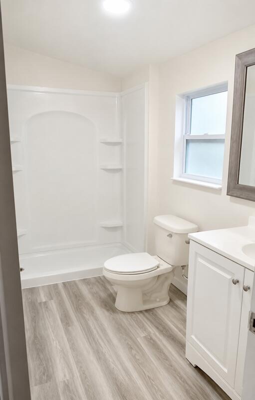 130 E Northside Drive Property Photo 4