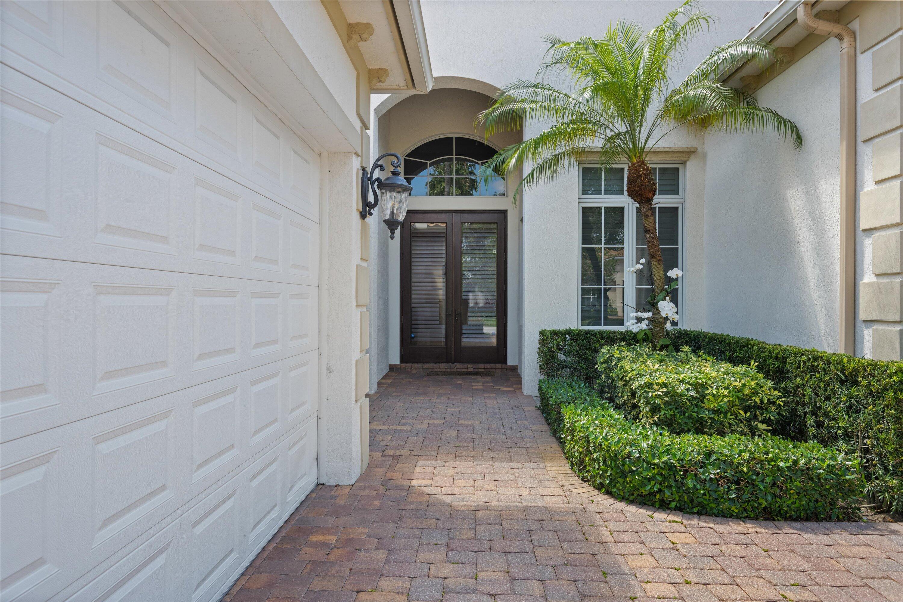 12200 Sunnydale Drive Property Photo 4