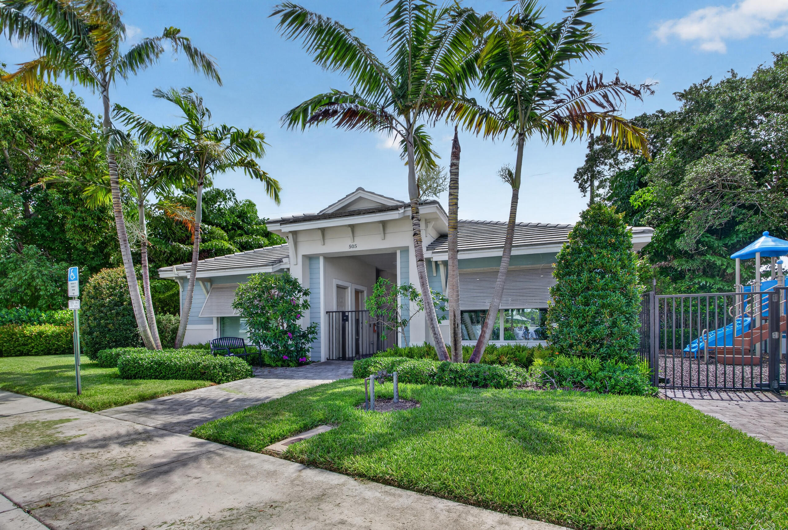 1823 Sandpiper Pointe Place Property Photo 44