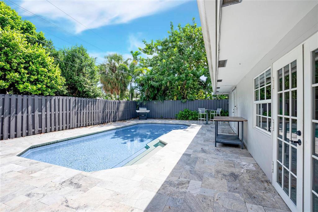 1940 Harbourview Drive Property Photo 35