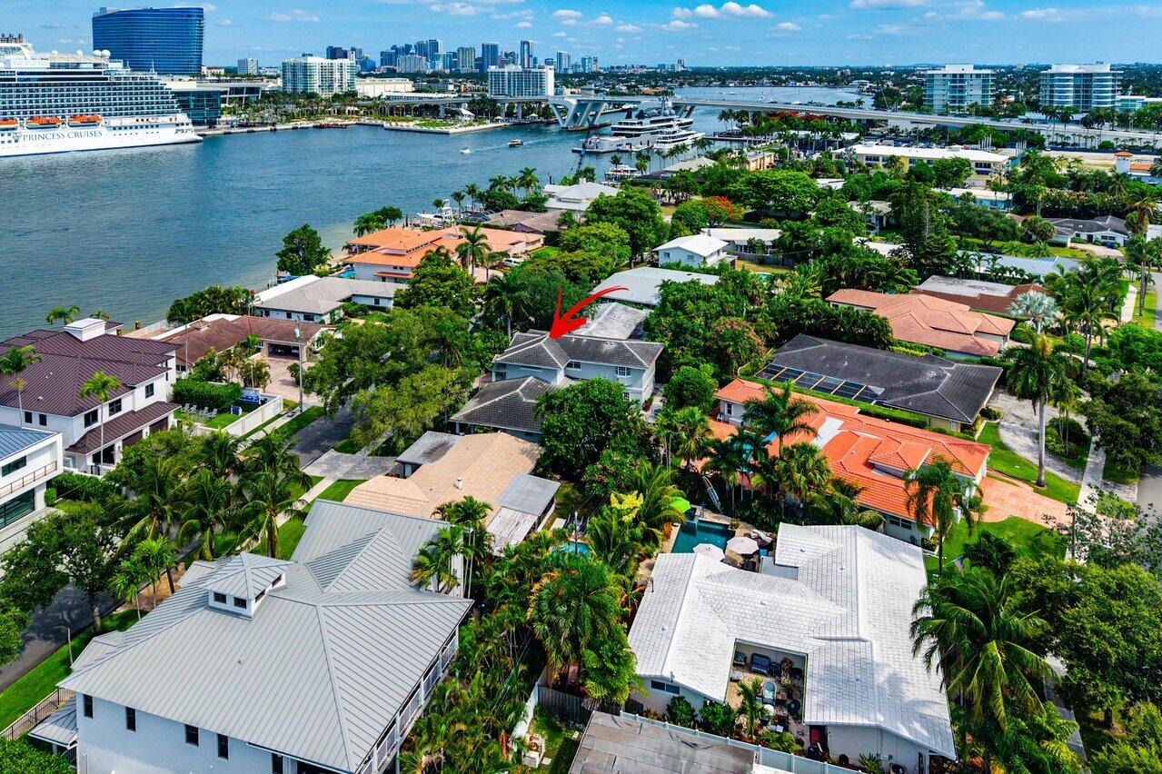 1940 Harbourview Drive Property Photo 45