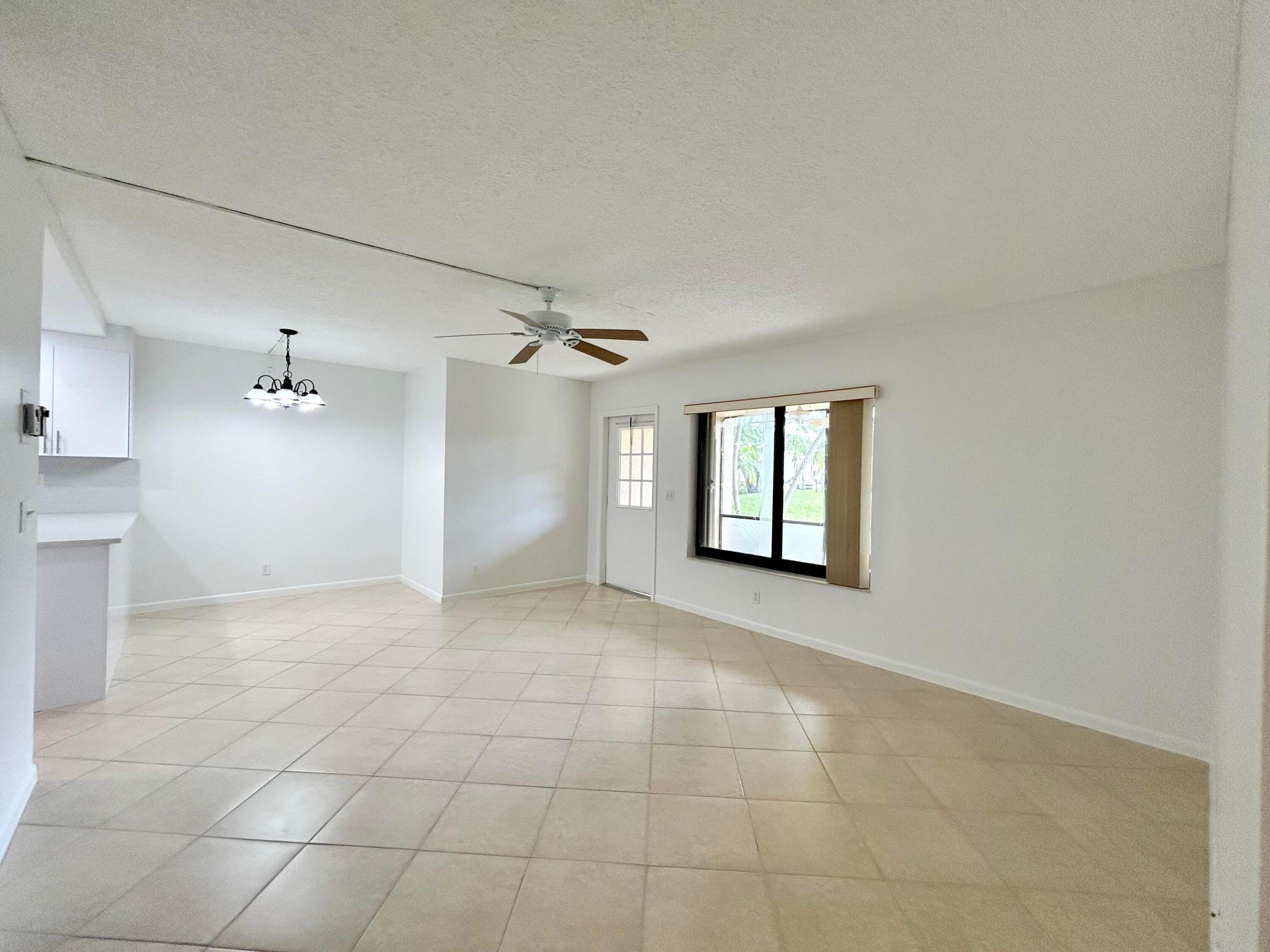 418 Pine Glen Lane C-1 Property Photo 21