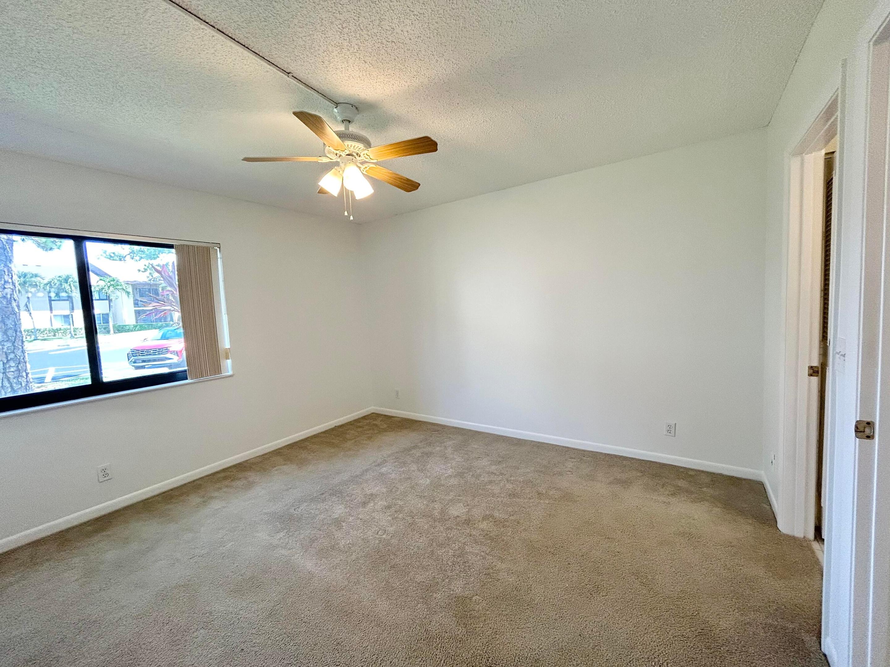418 Pine Glen Lane C-1 Property Photo 30