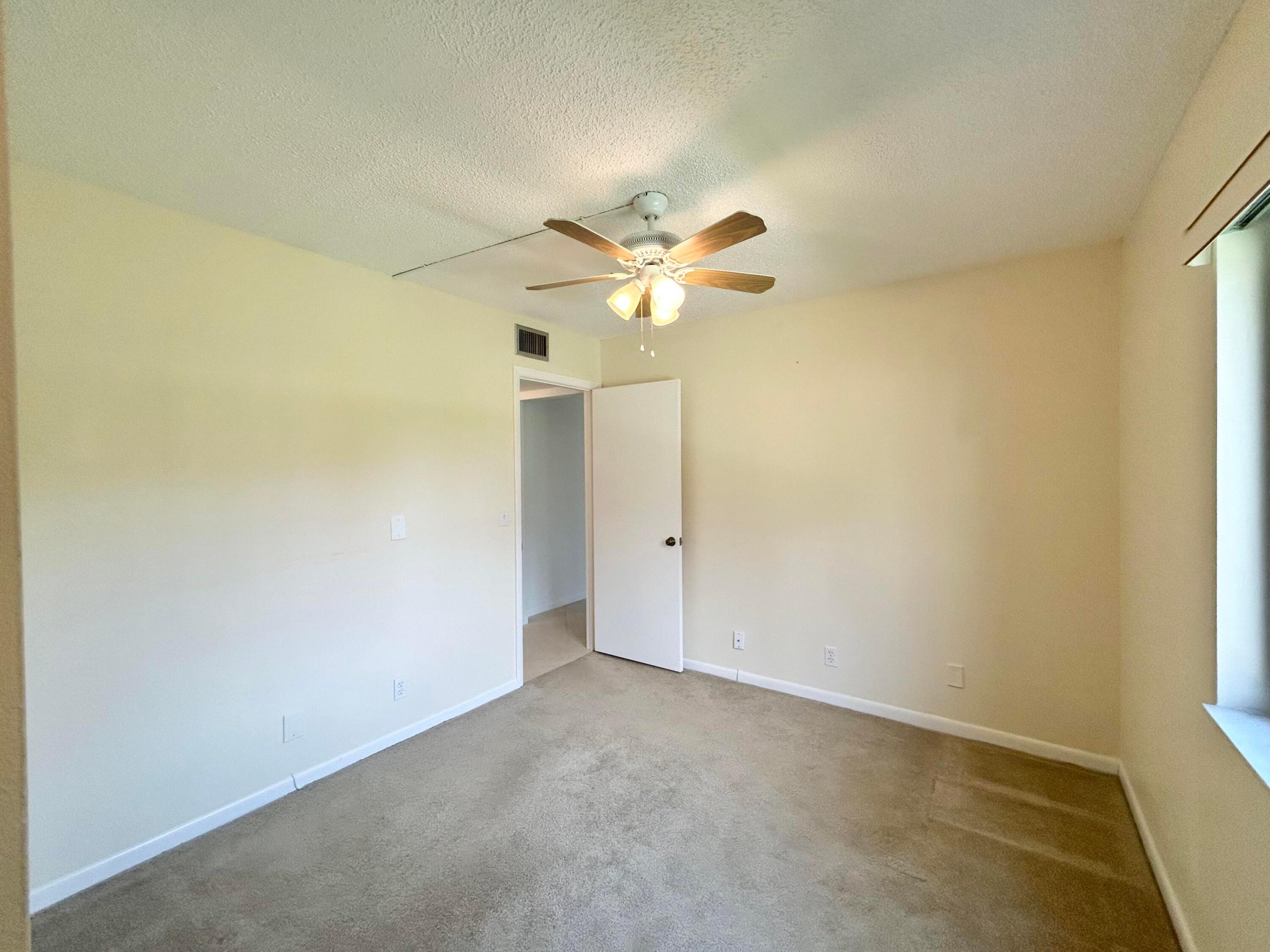 418 Pine Glen Lane C-1 Property Photo 36