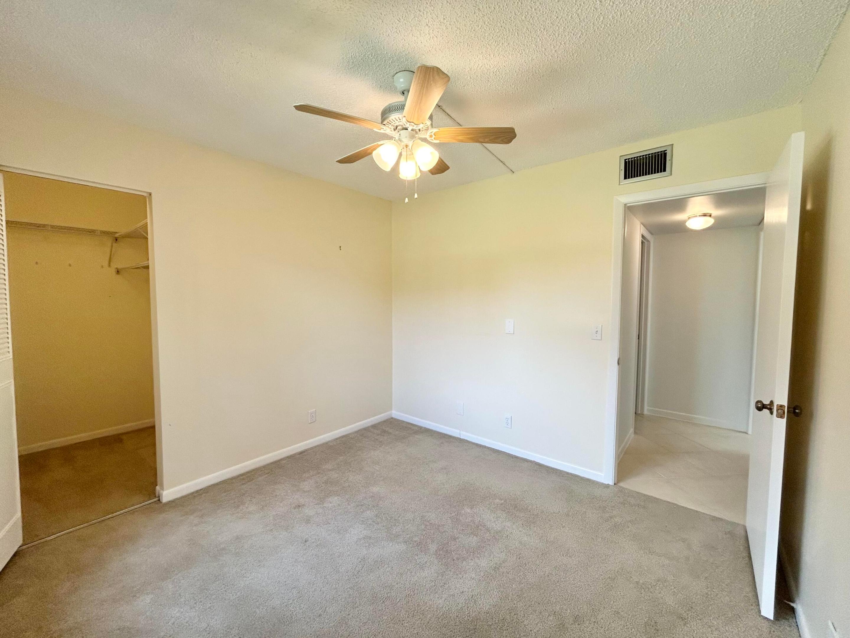 418 Pine Glen Lane C-1 Property Photo 38