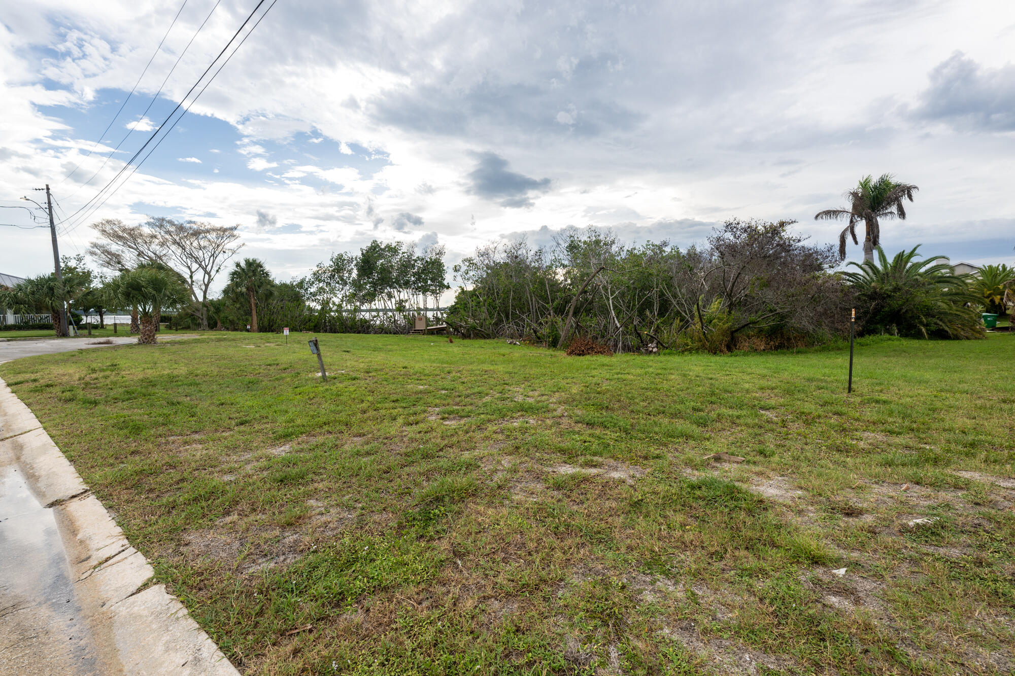 1540 Outer Drive Property Photo 12