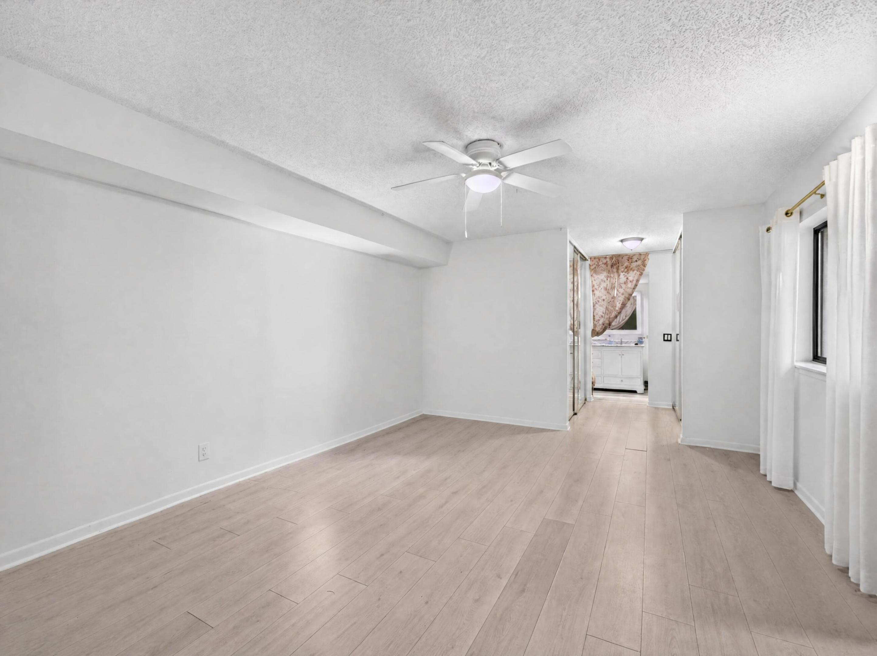 1519 15th Terrace Property Photo 4