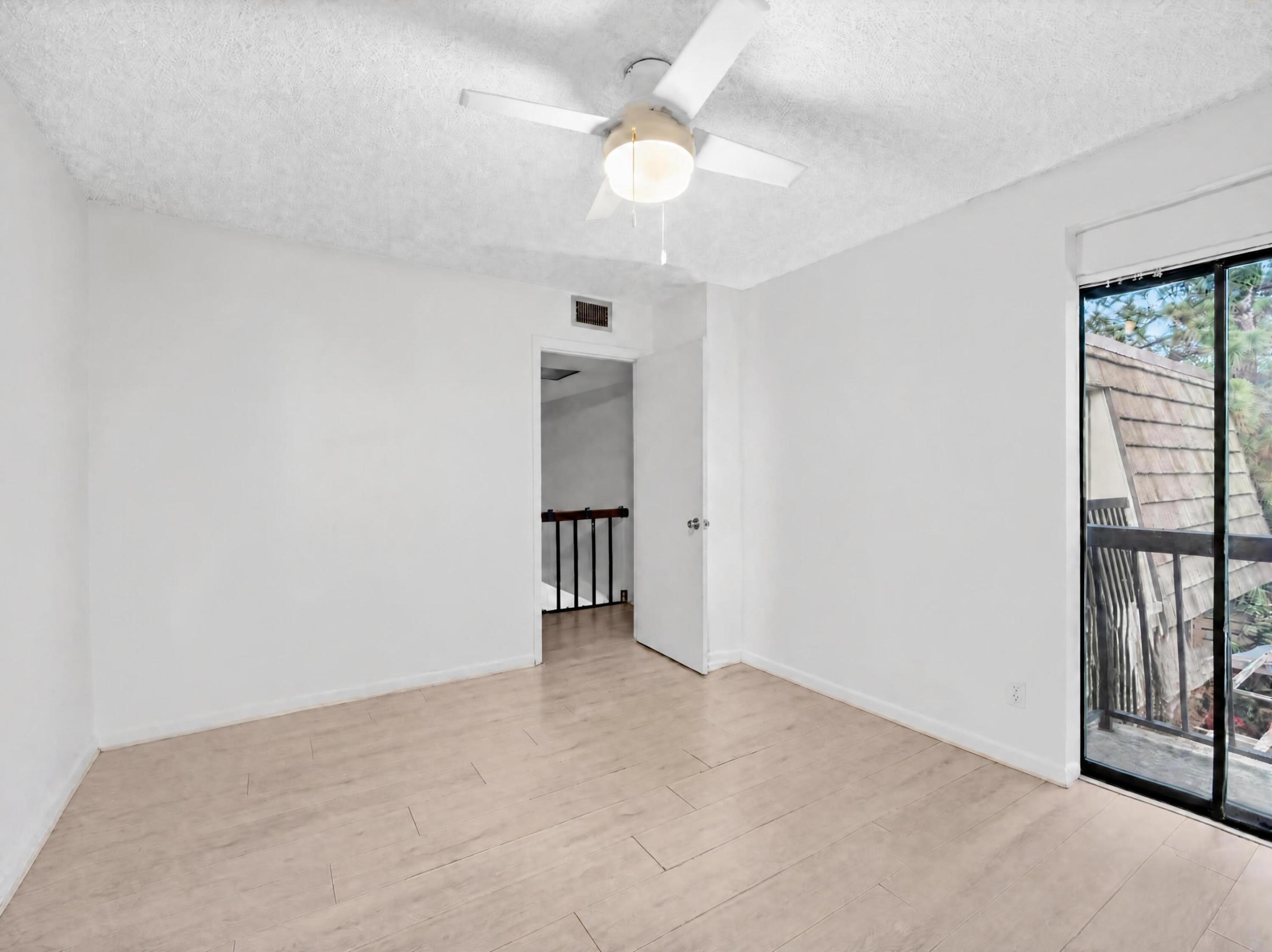 1519 15th Terrace Property Photo 9