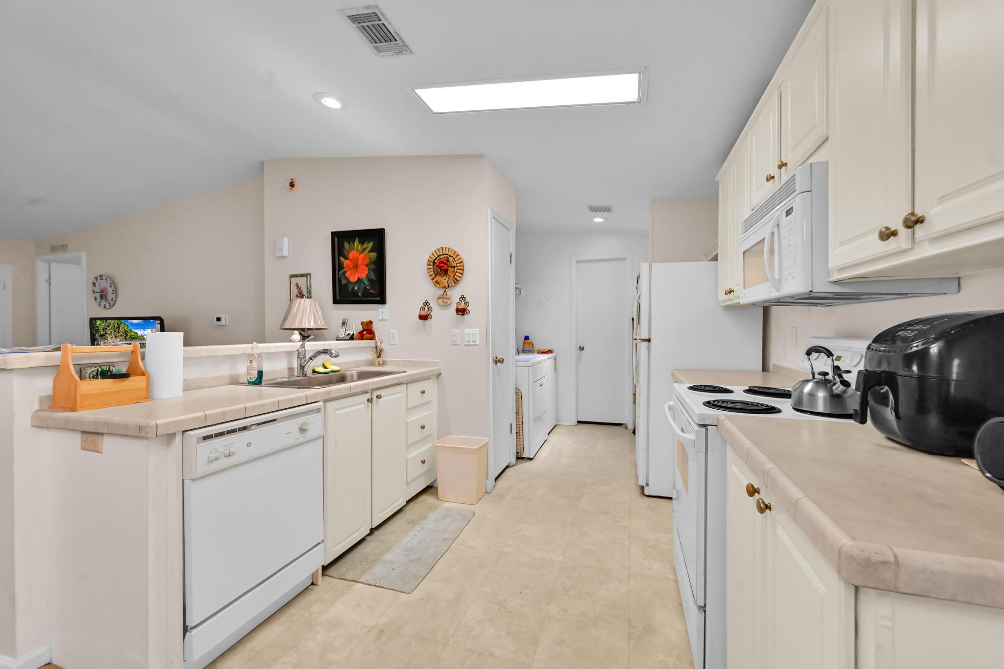 8029 Long Drive Property Photo 8