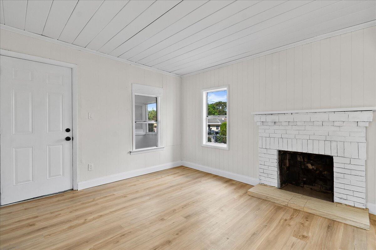1011 22nd Street Property Photo 7
