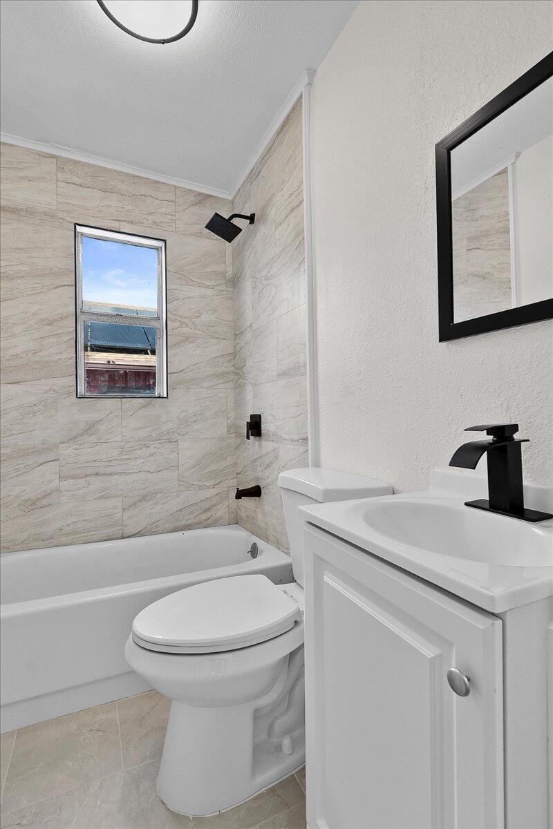 1011 22nd Street Property Photo 19