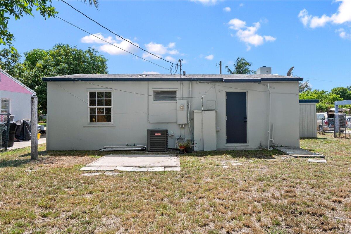 1306 S C Terrace Property Photo 15