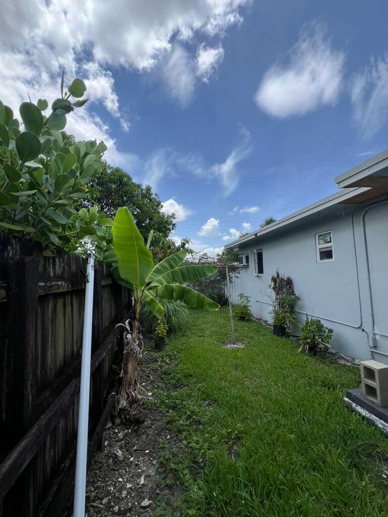 1524 Nw 42nd Street B Property Photo 15