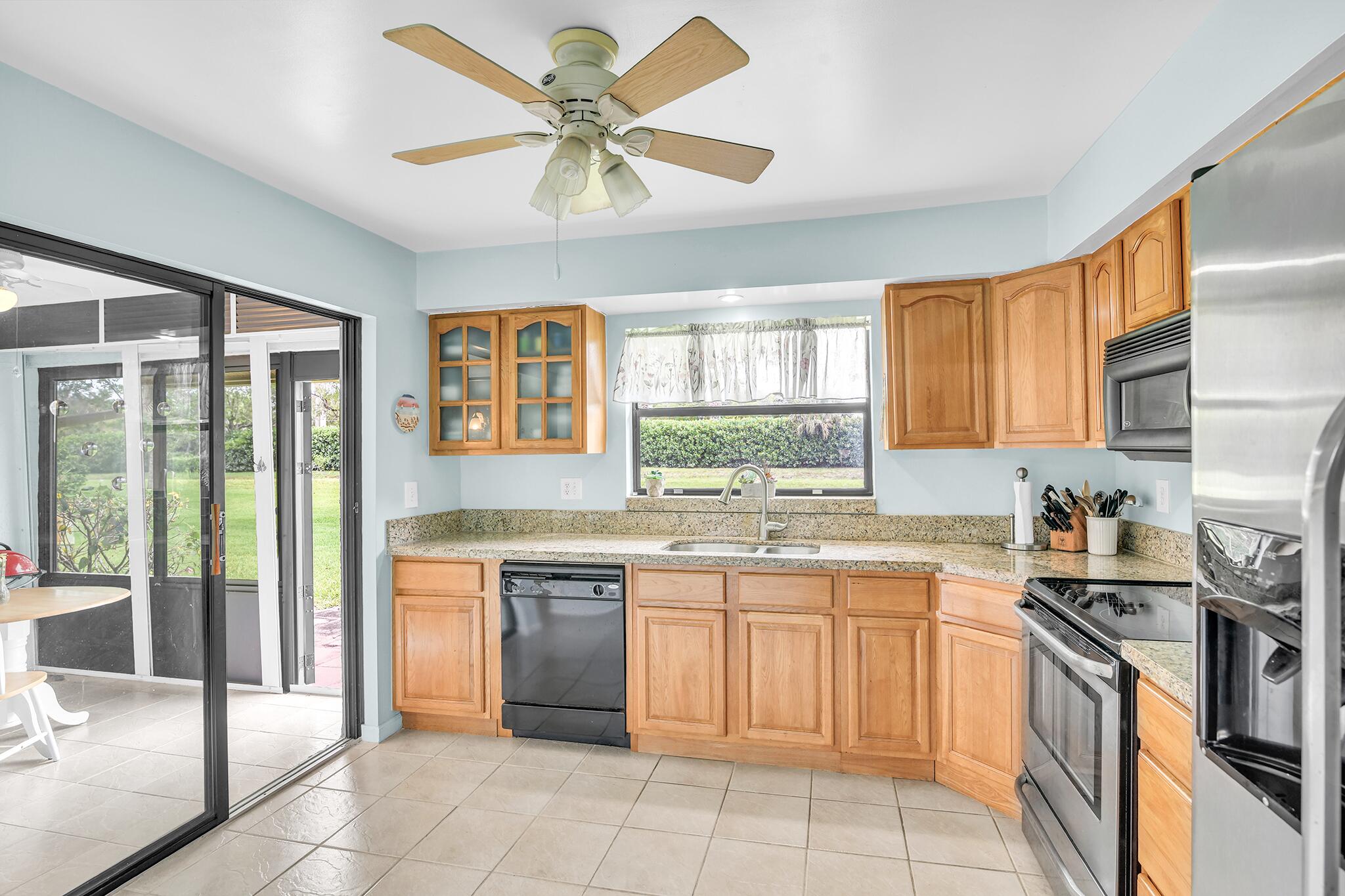 4450 Nutmeg Tree Lane A Property Photo 5