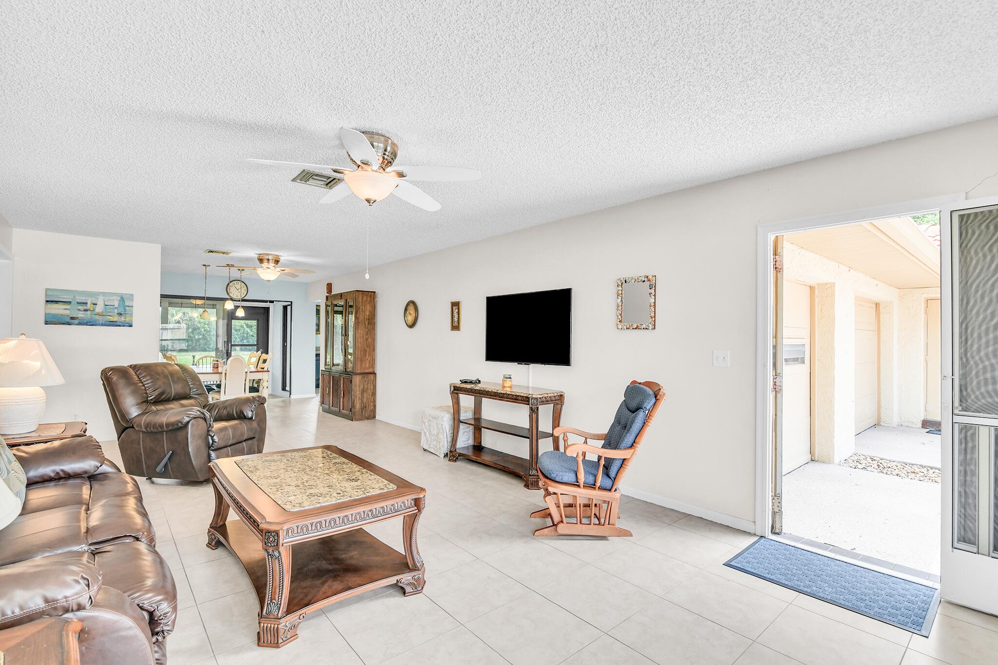 4450 Nutmeg Tree Lane A Property Photo 10