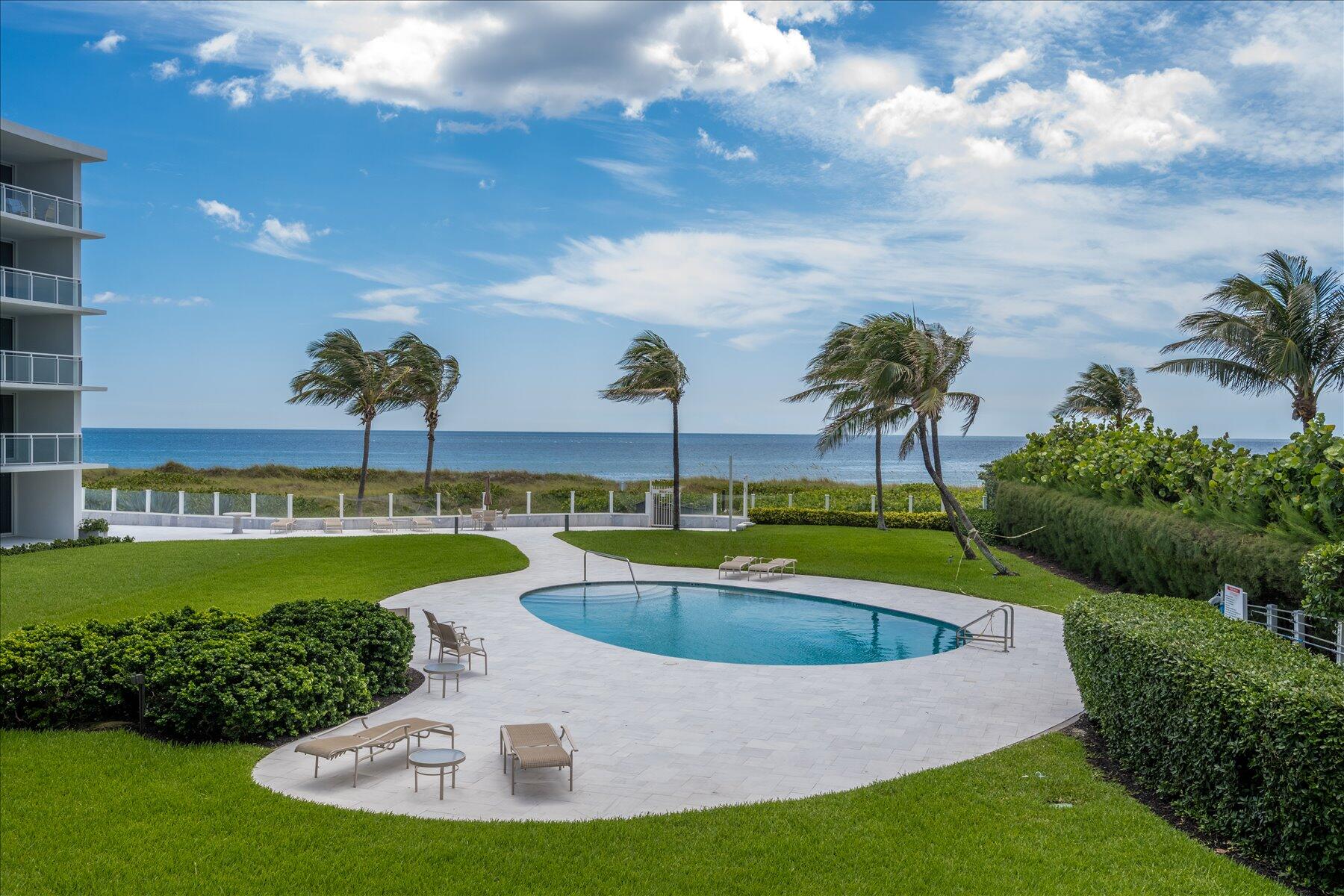 1213 S Ocean Boulevard 2-e Property Photo 13