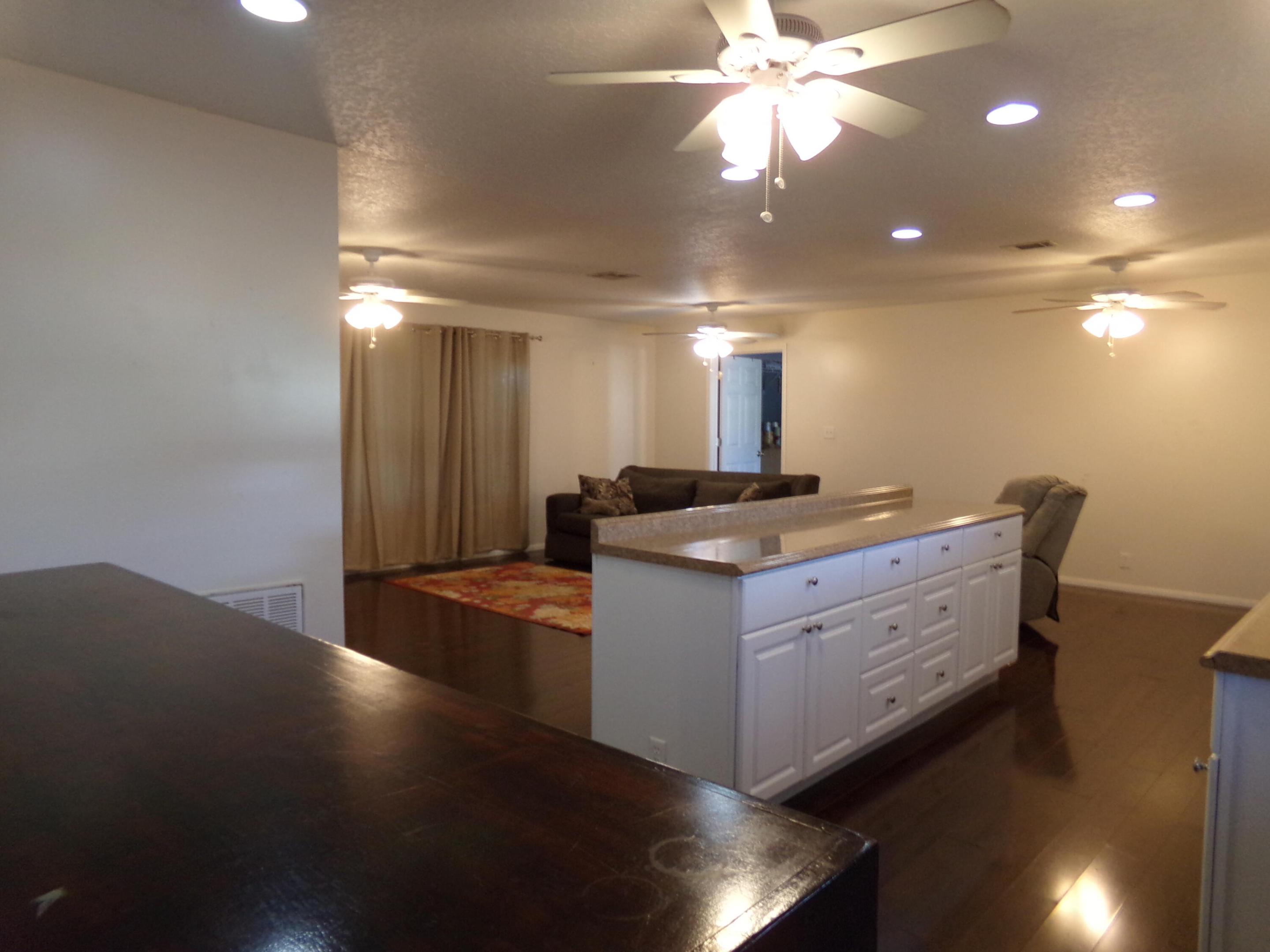 52004 Florinada Bay Property Photo 3