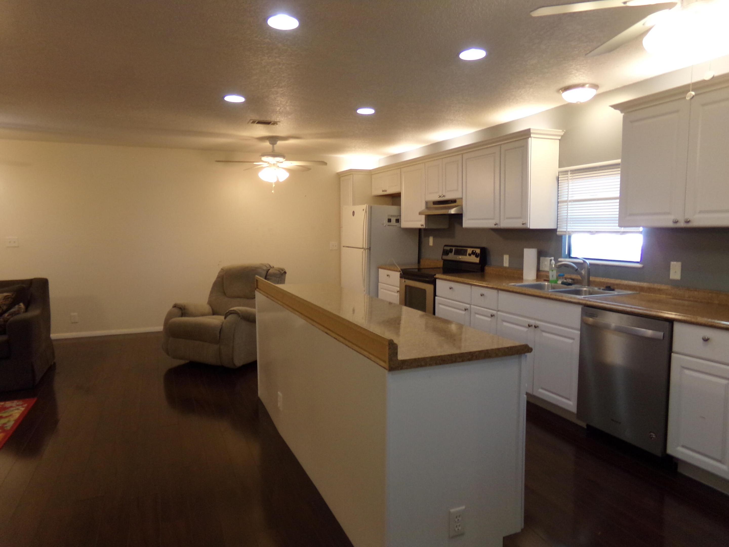 52004 Florinada Bay Property Photo 5