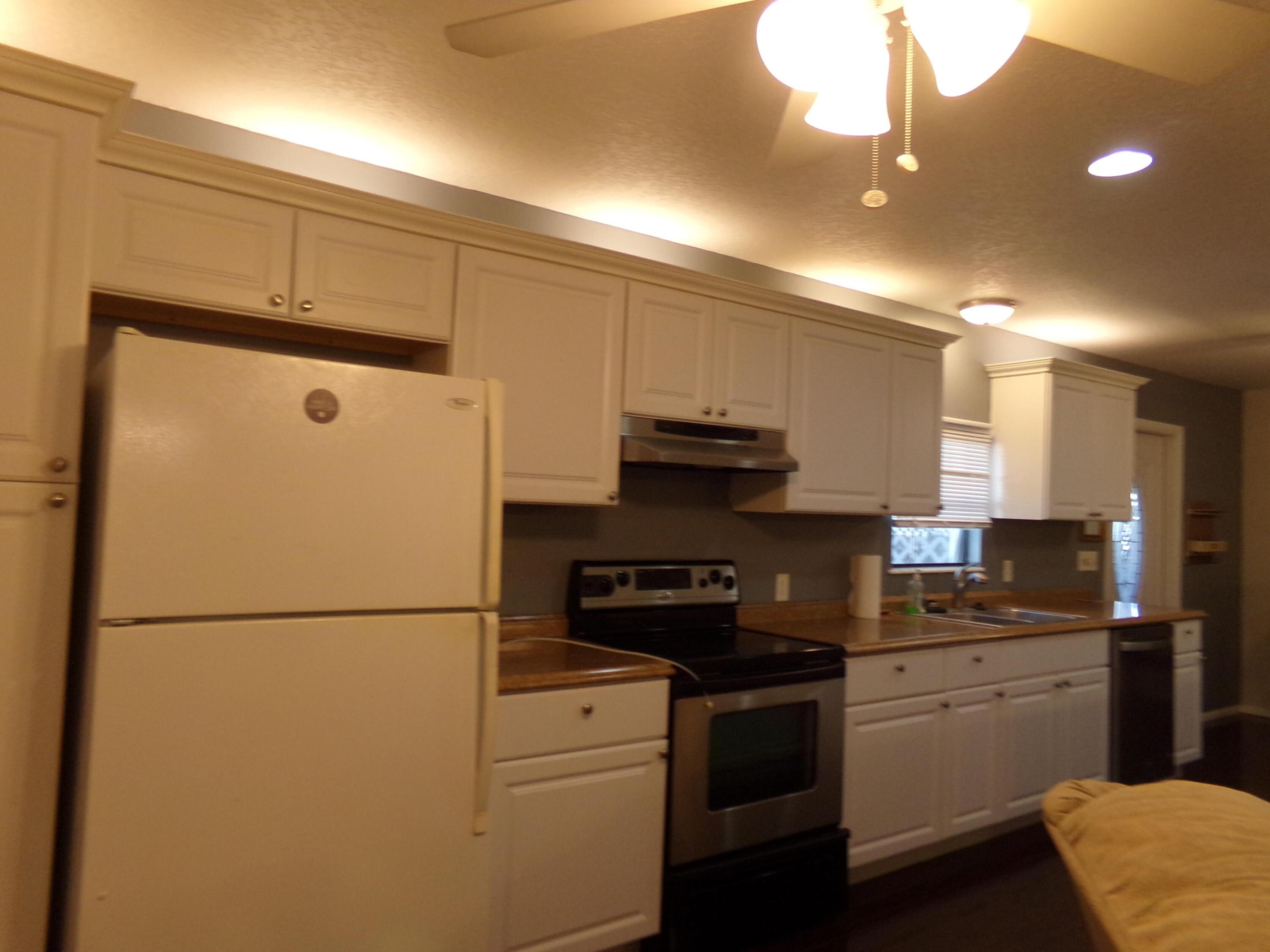 52004 Florinada Bay Property Photo 7