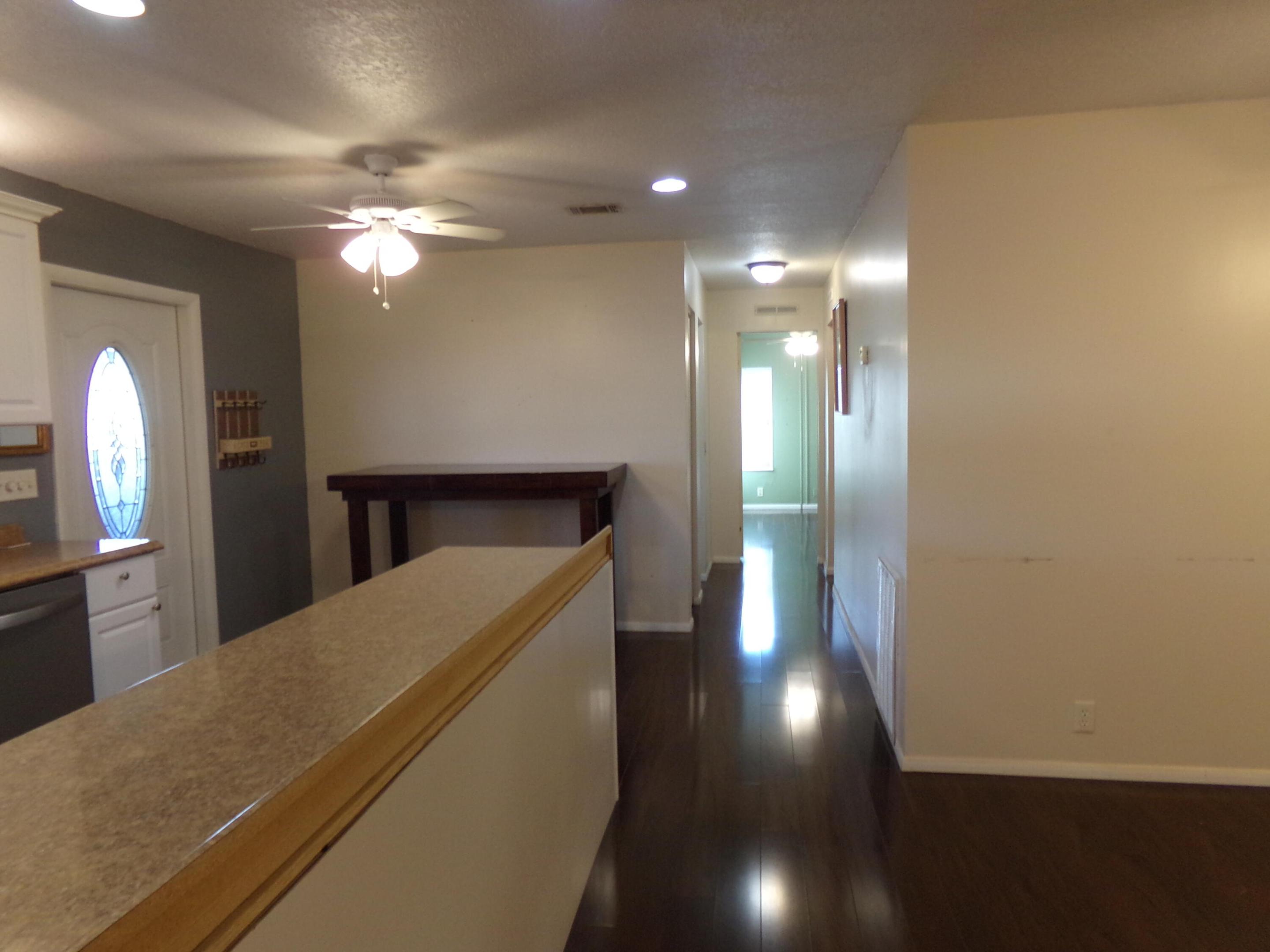 52004 Florinada Bay Property Photo 8