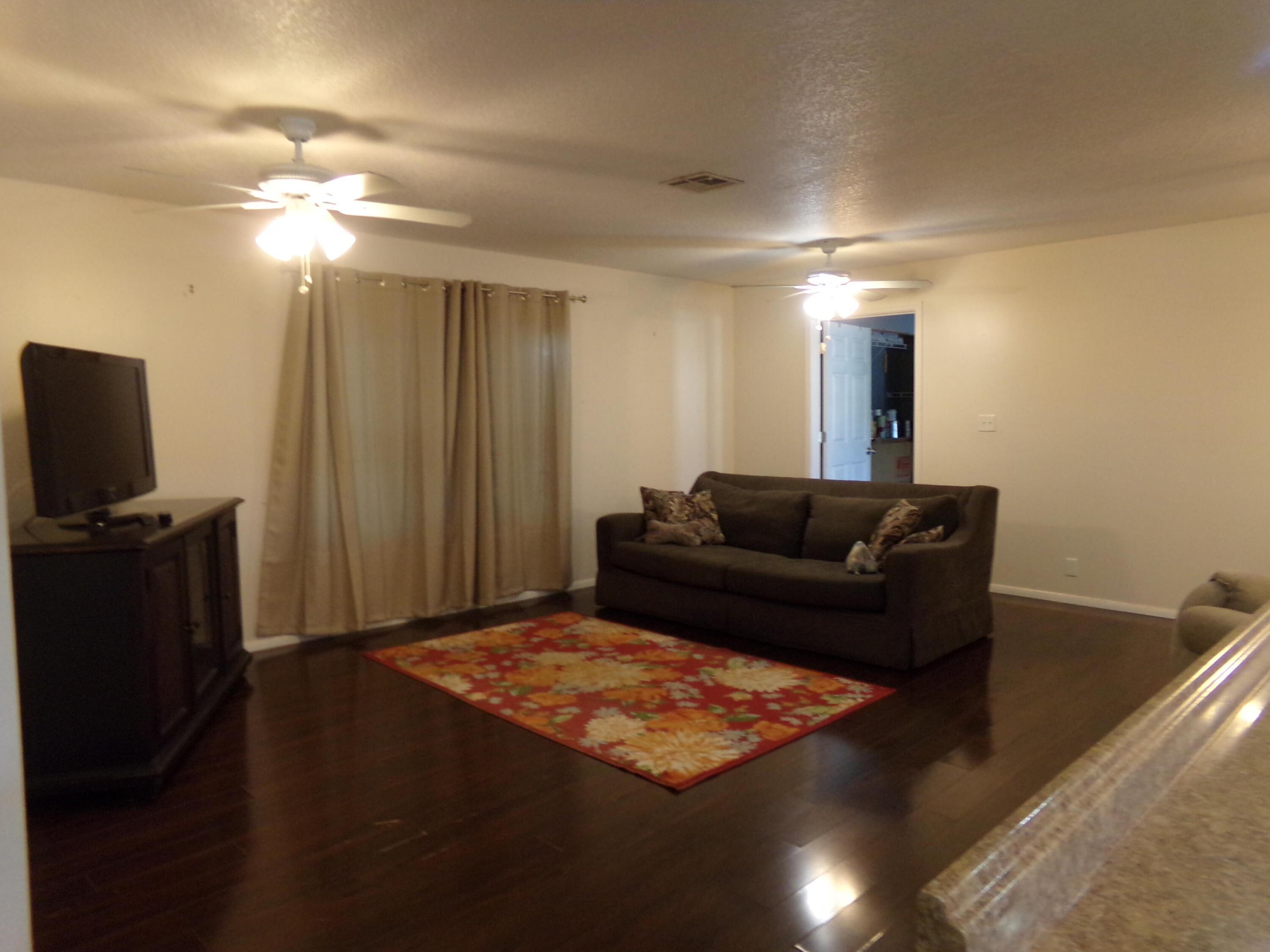 52004 Florinada Bay Property Photo 13