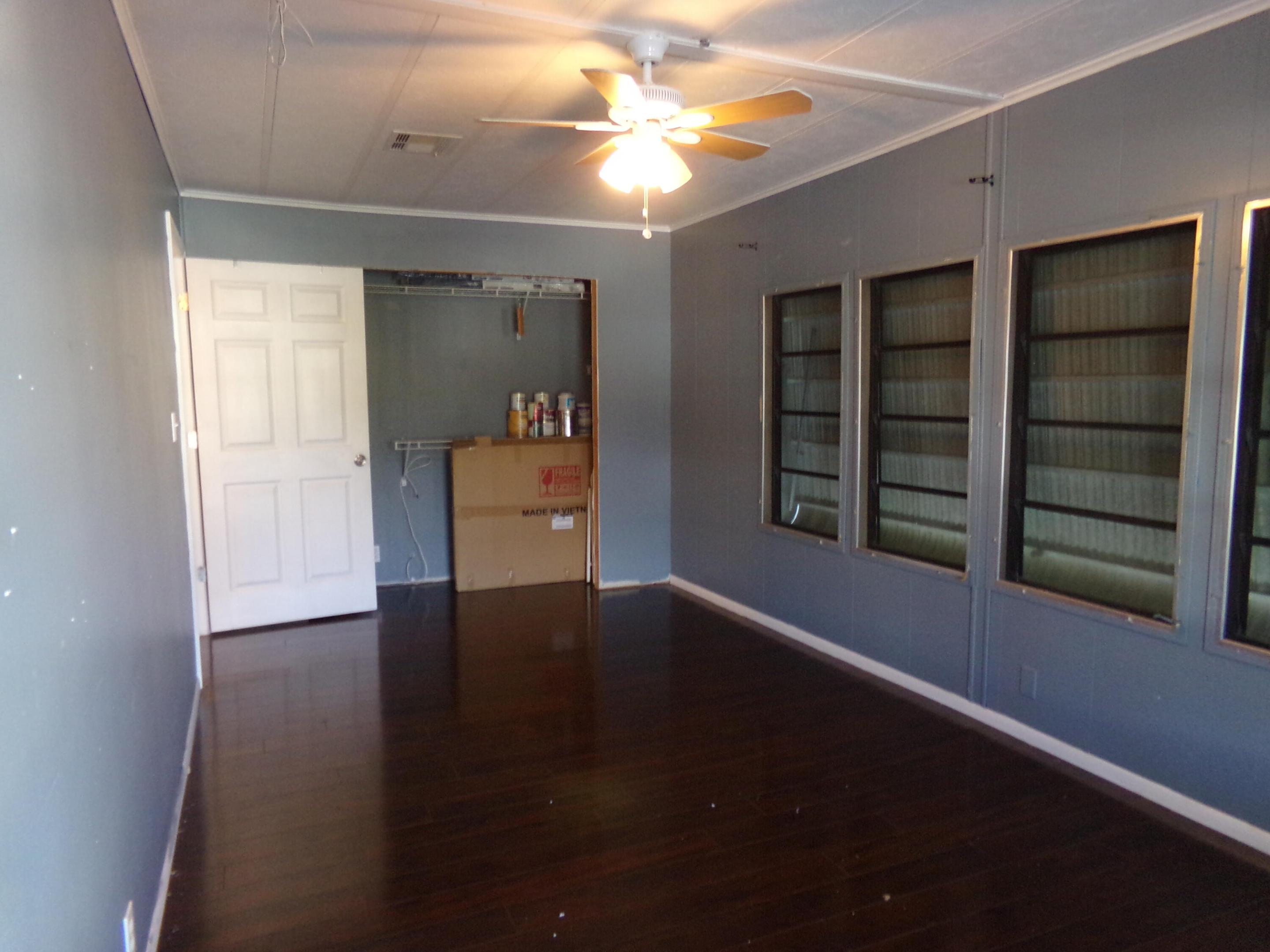 52004 Florinada Bay Property Photo 16