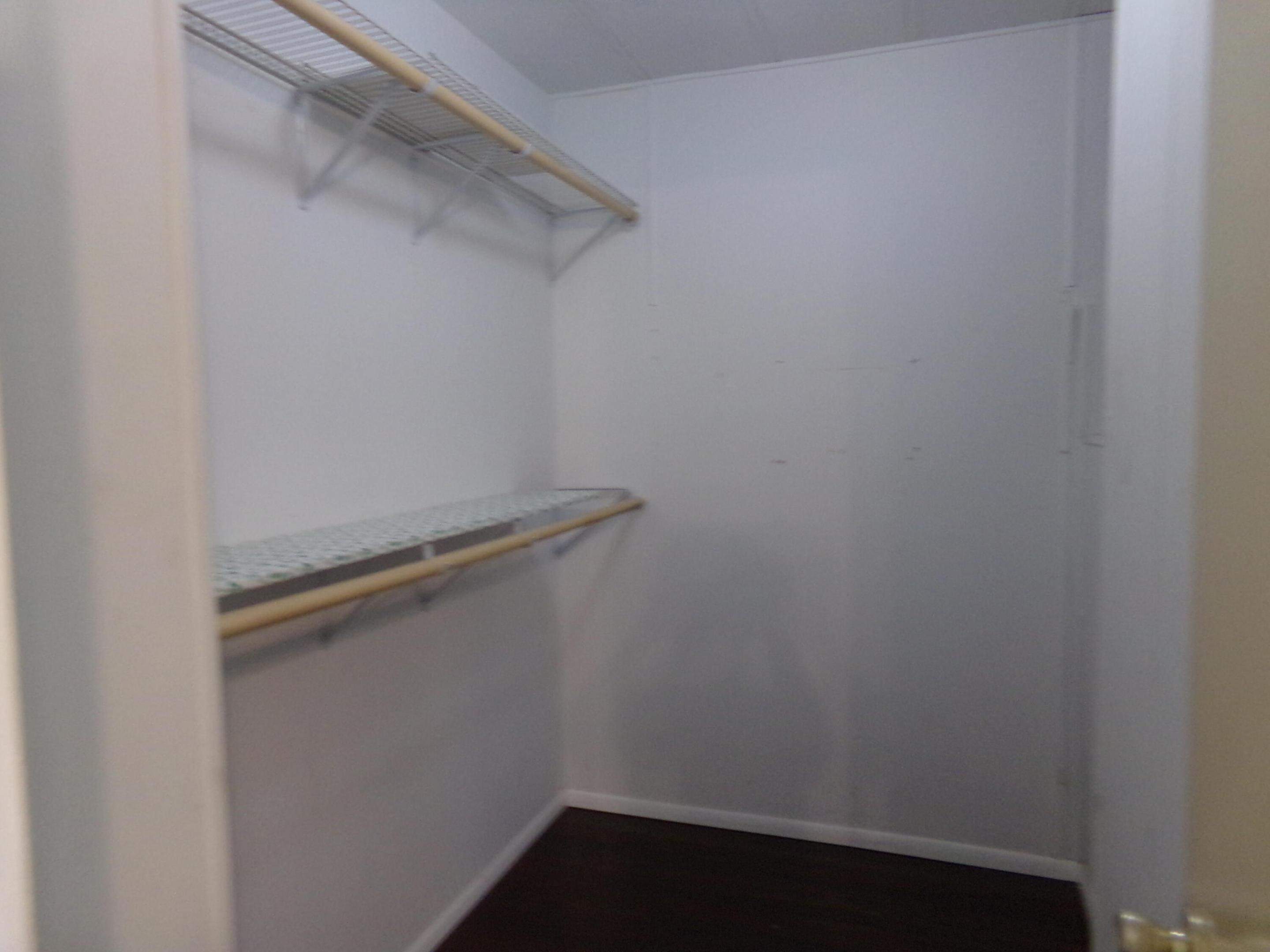 52004 Florinada Bay Property Photo 23