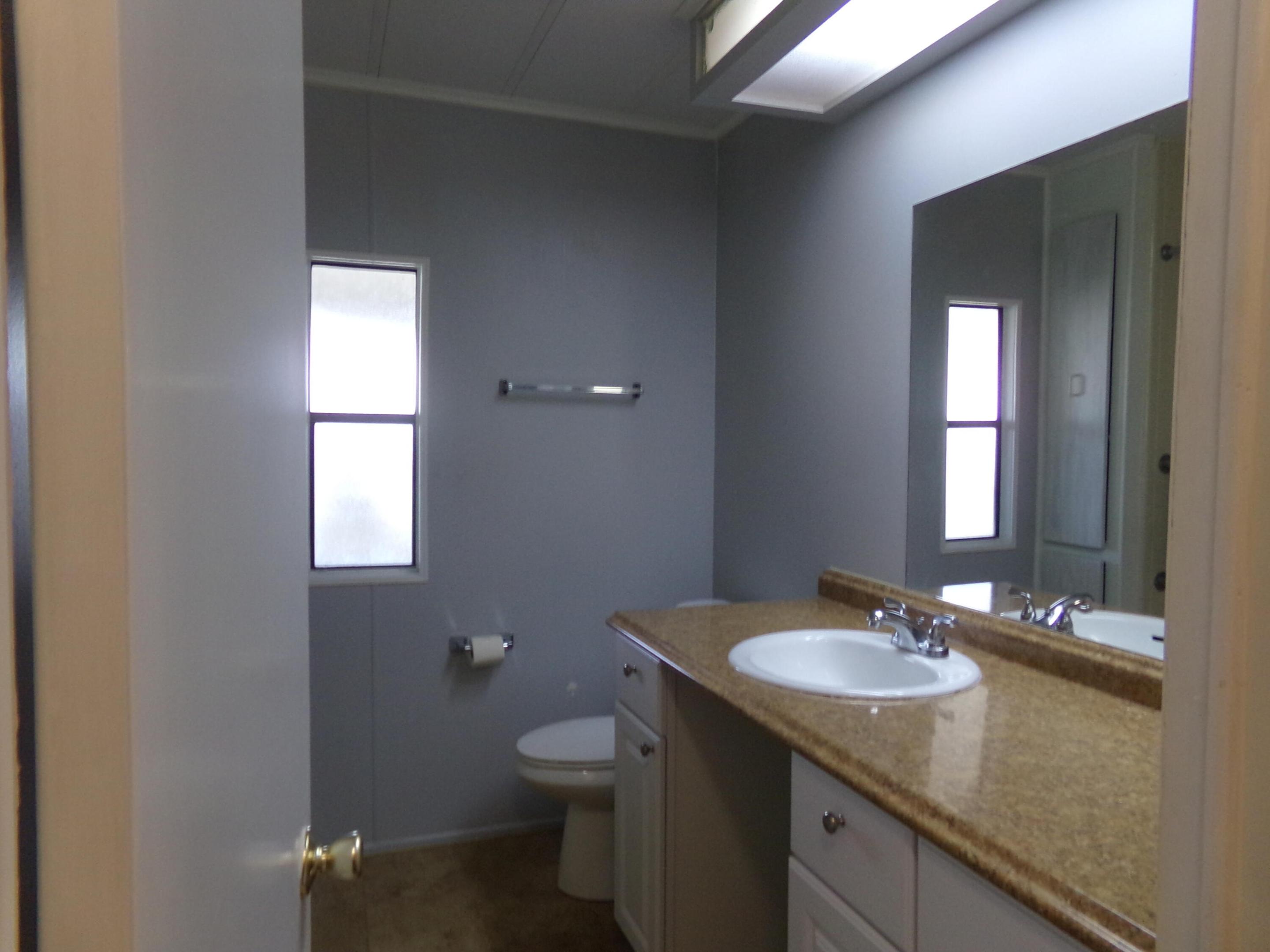 52004 Florinada Bay Property Photo 25