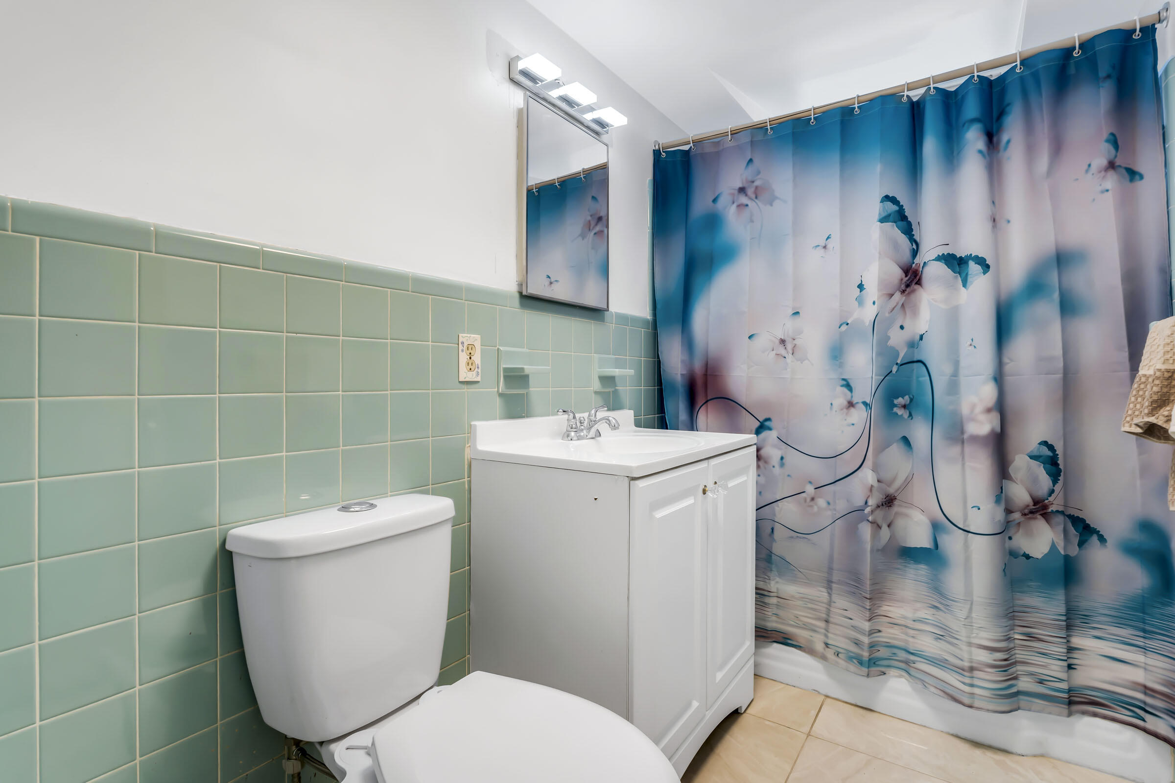1920 S Ocean Drive 306 Property Photo 14