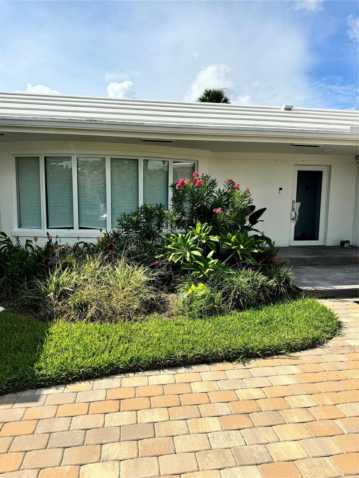 2020 Coral Reef Drive N/a Property Photo 4