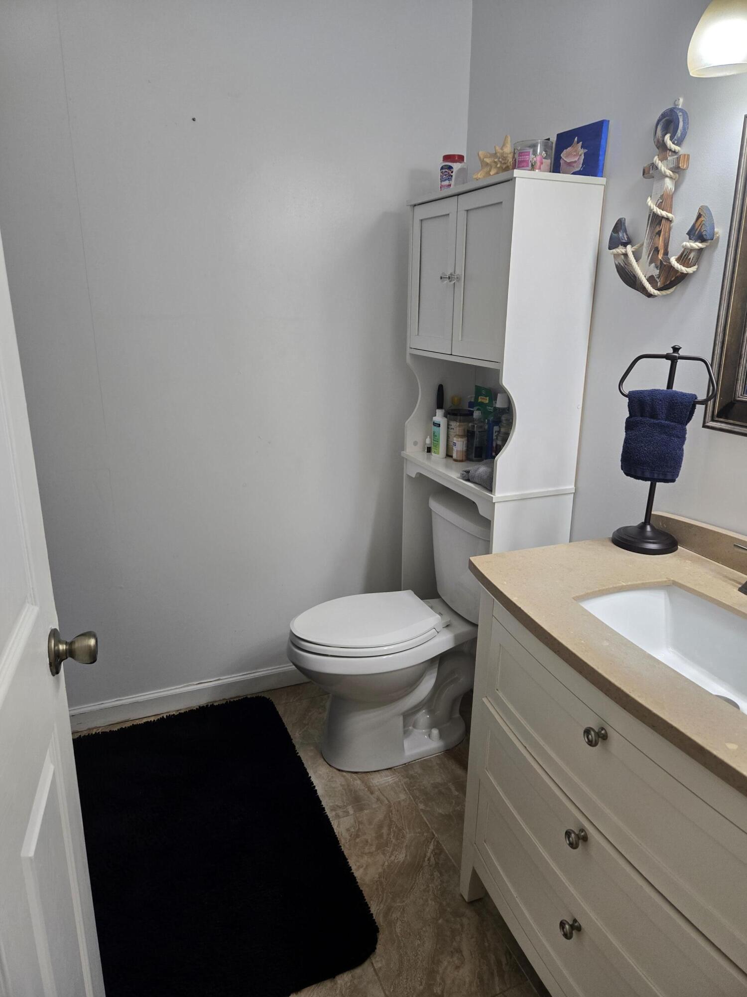 1402 Denlow Lane Property Photo 11