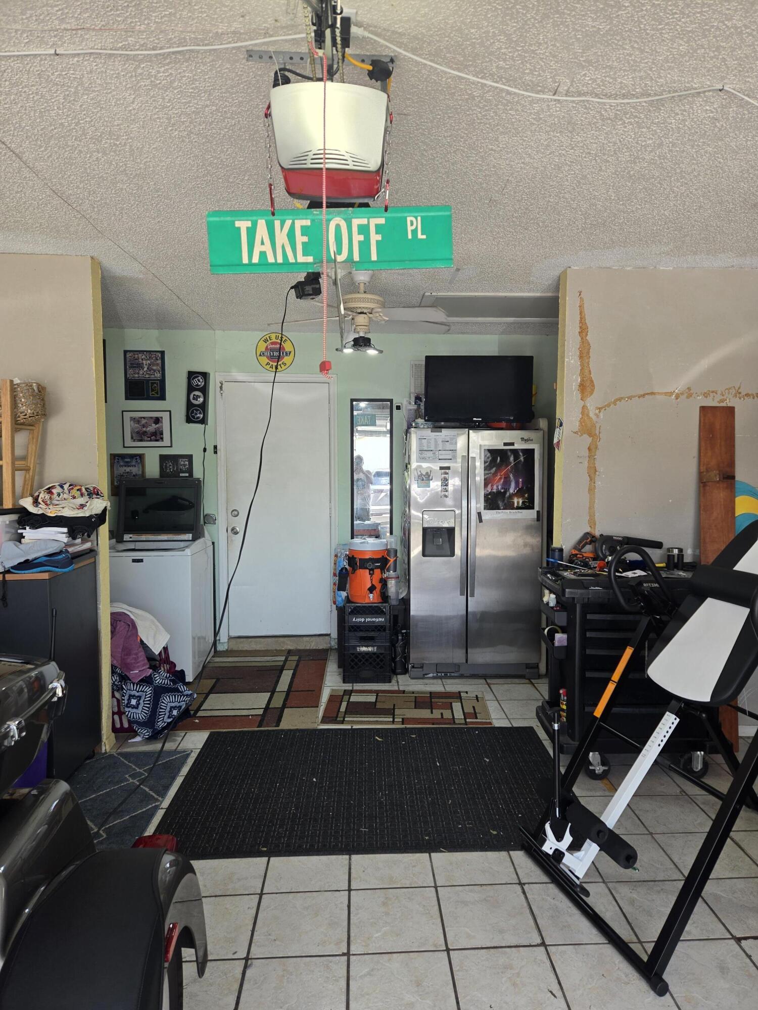 1402 Denlow Lane Property Photo 33