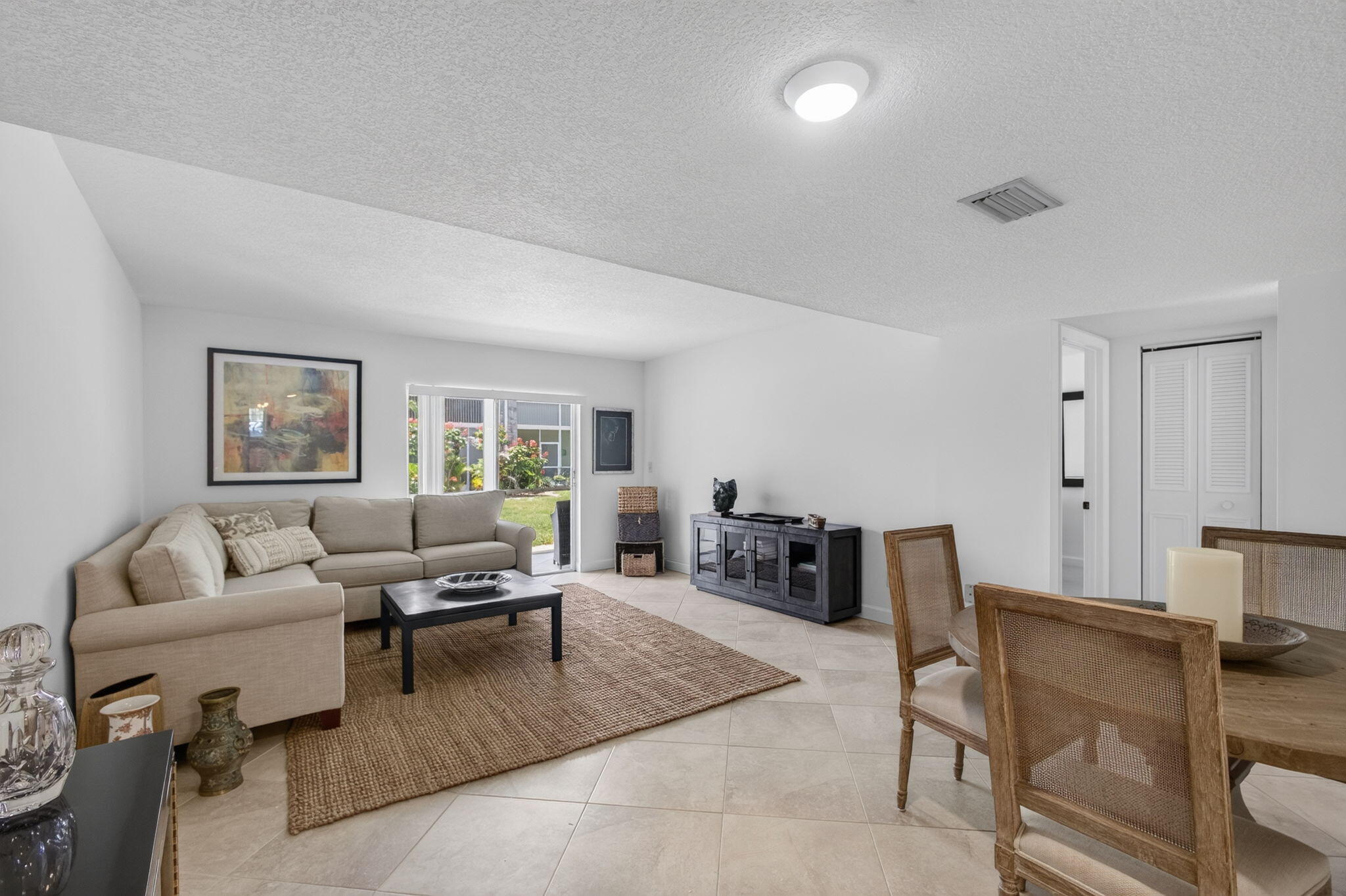 18081 Se Country Club Drive 9-83 Property Photo 5