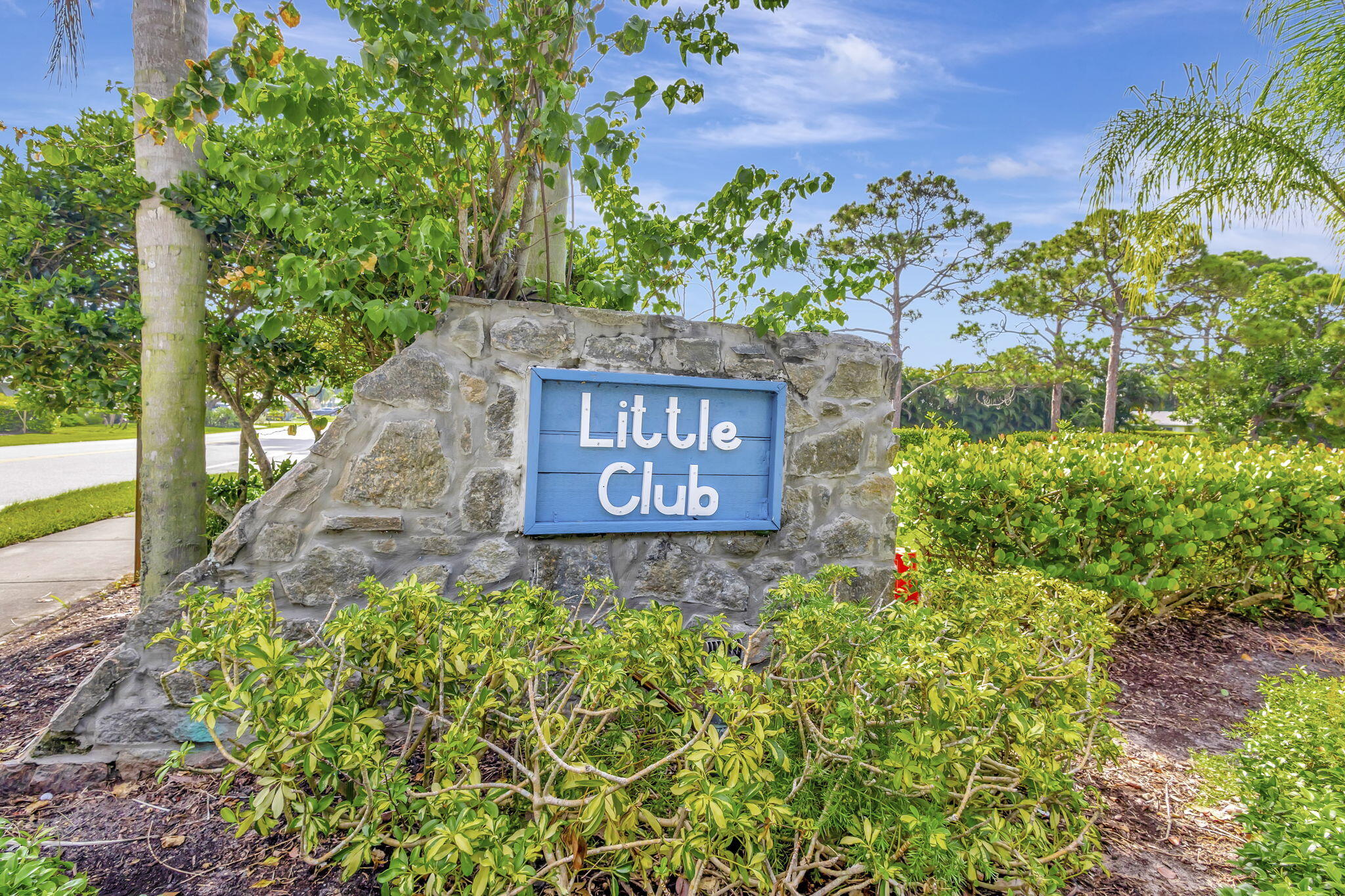 18081 Se Country Club Drive 9-83 Property Photo 17
