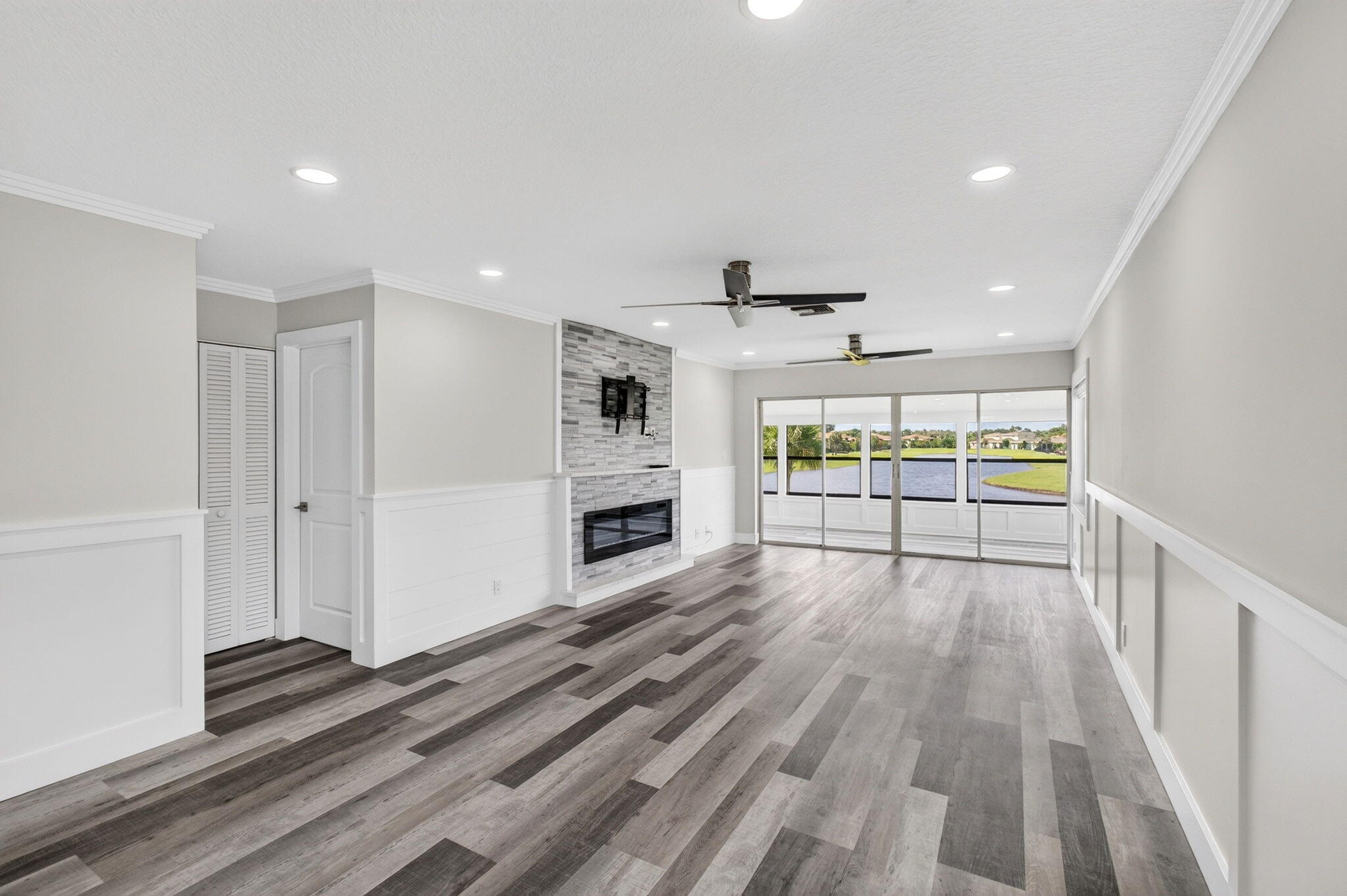 5650 Spindle Palm Court D Property Photo 9
