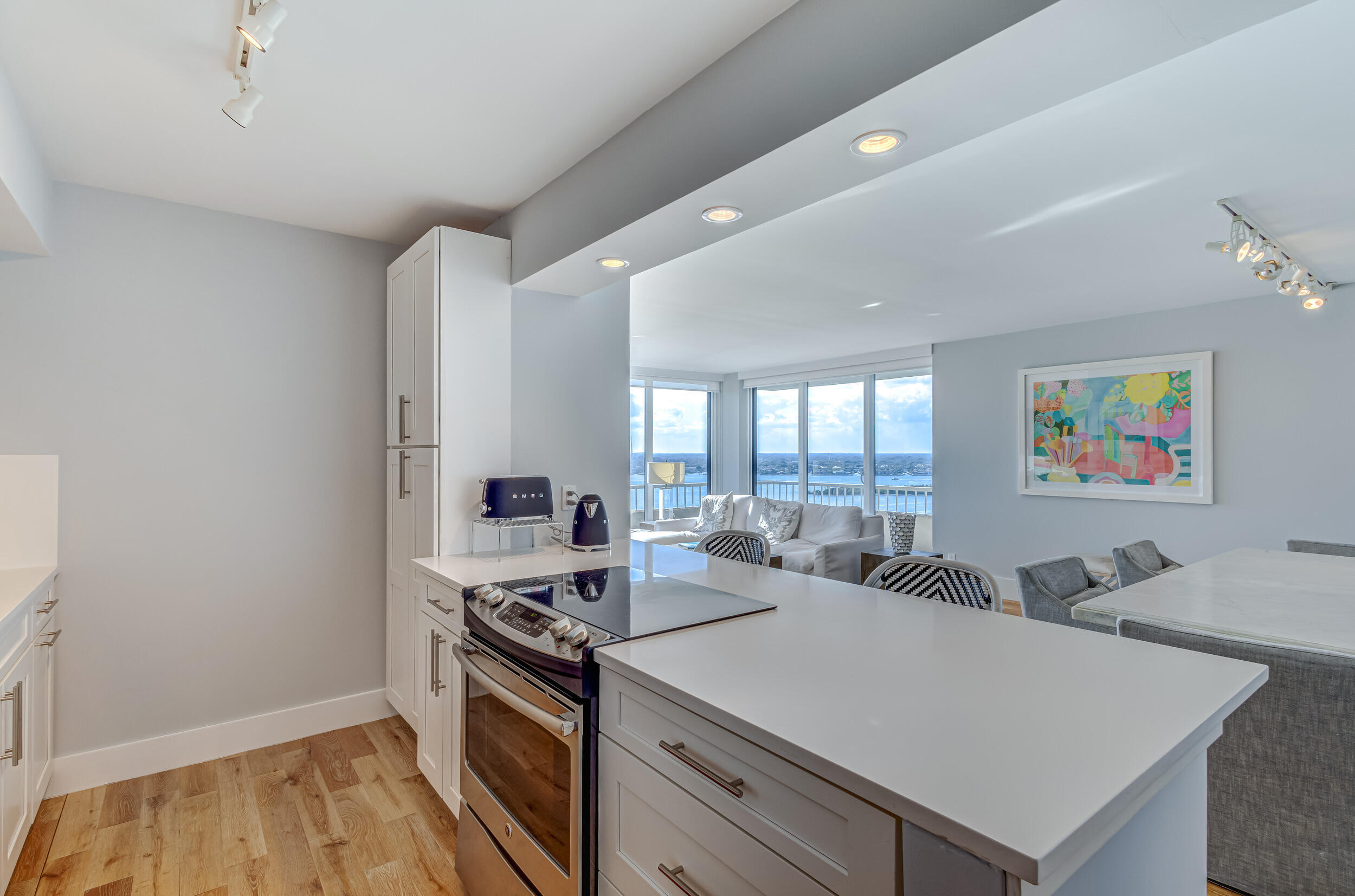 5510 N Ocean Drive 24d Property Photo 3