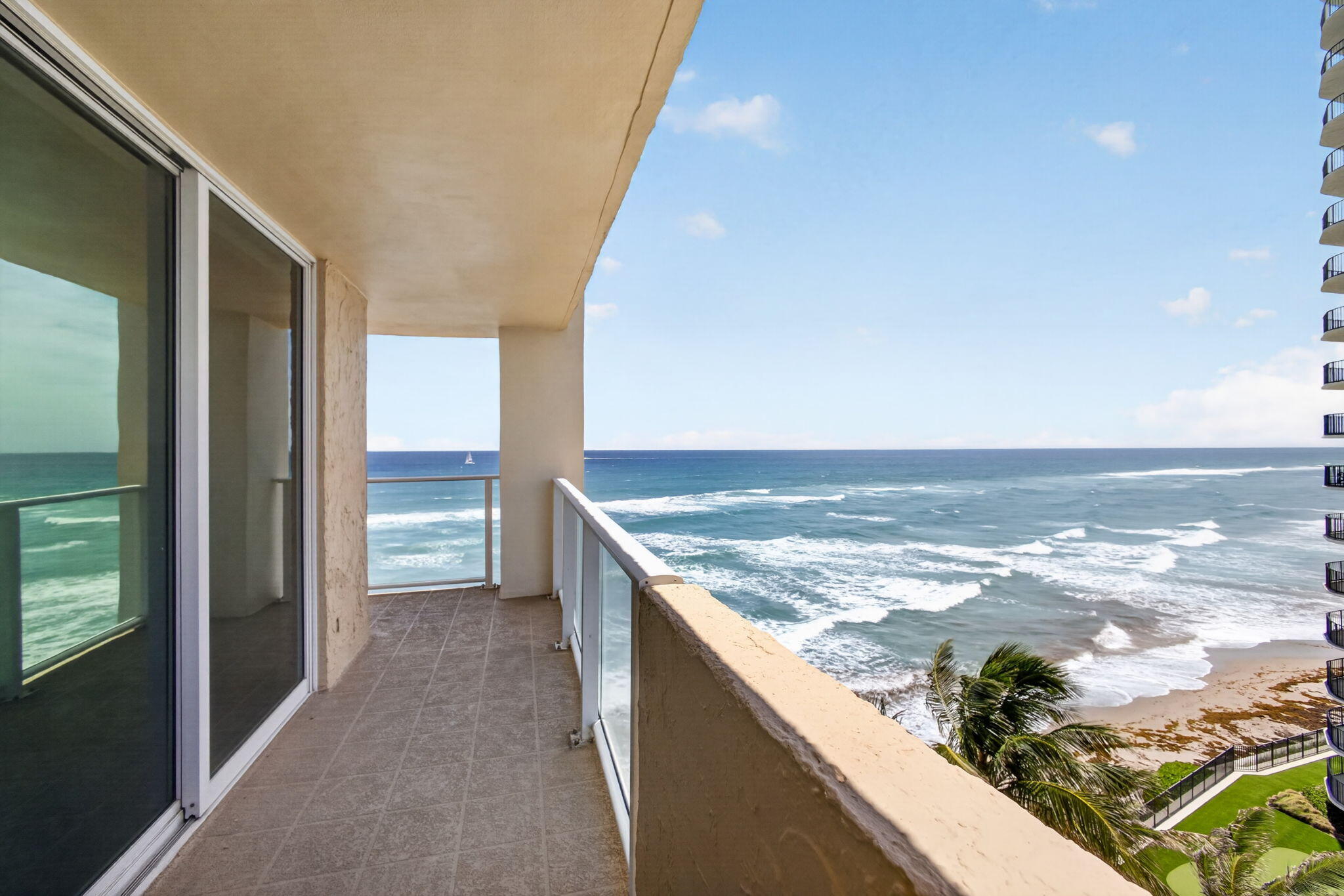 5440 N Ocean Drive 807 Property Photo 12