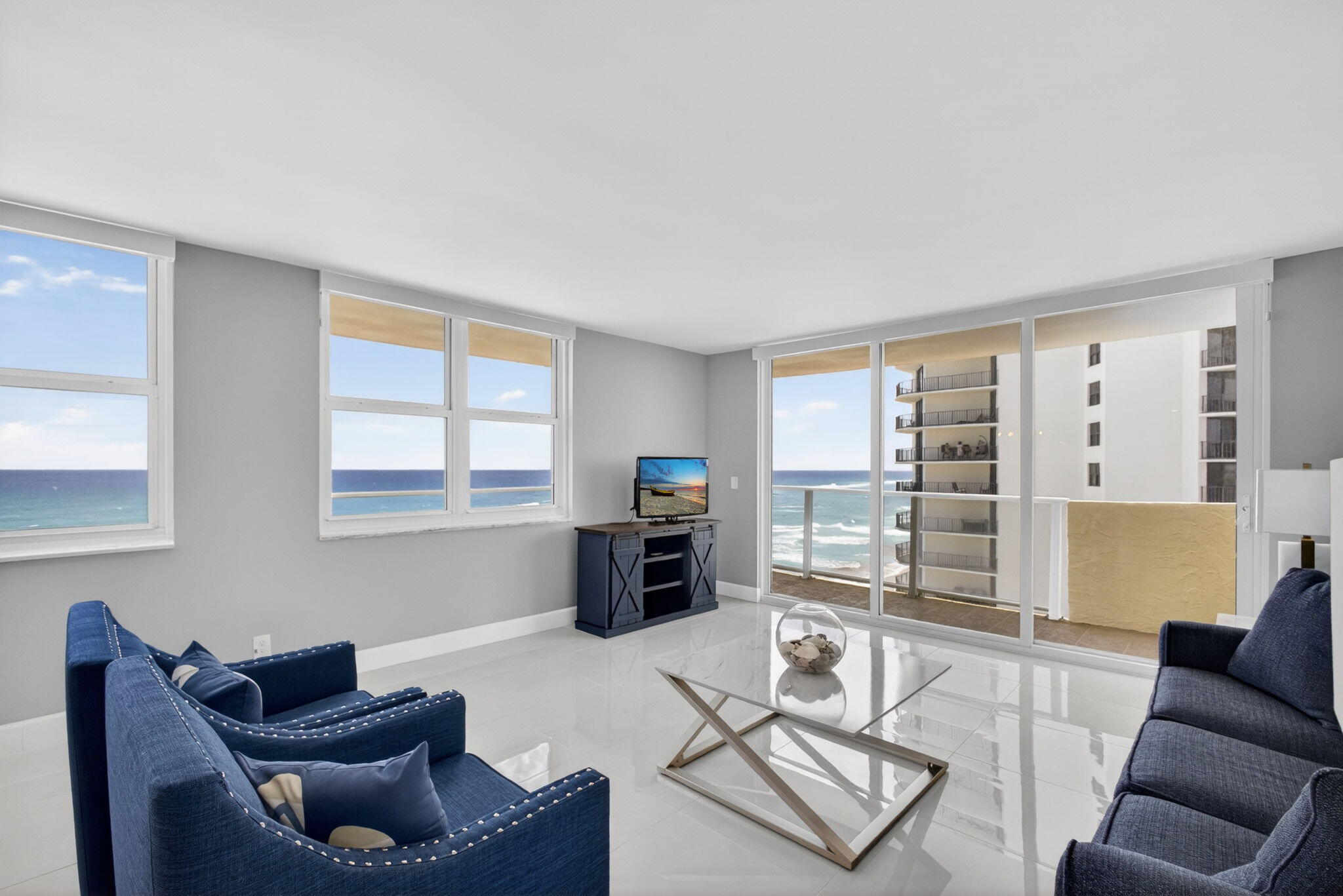 5440 N Ocean Drive 807 Property Photo 17