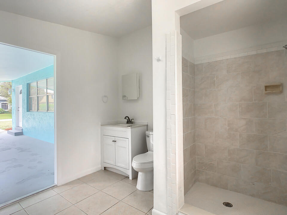 1115 Hernando Street A Property Photo 16