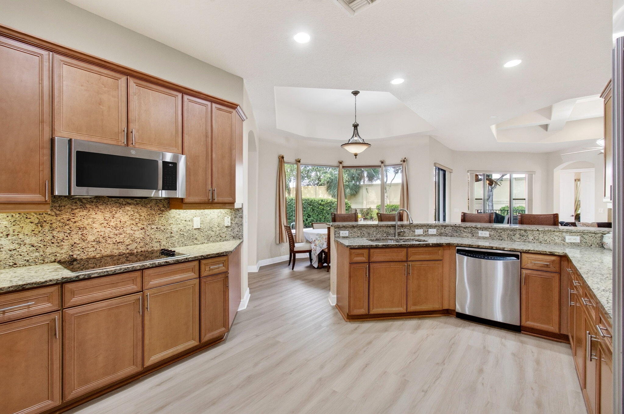 16211 Rosecroft Terrace Property Photo 6