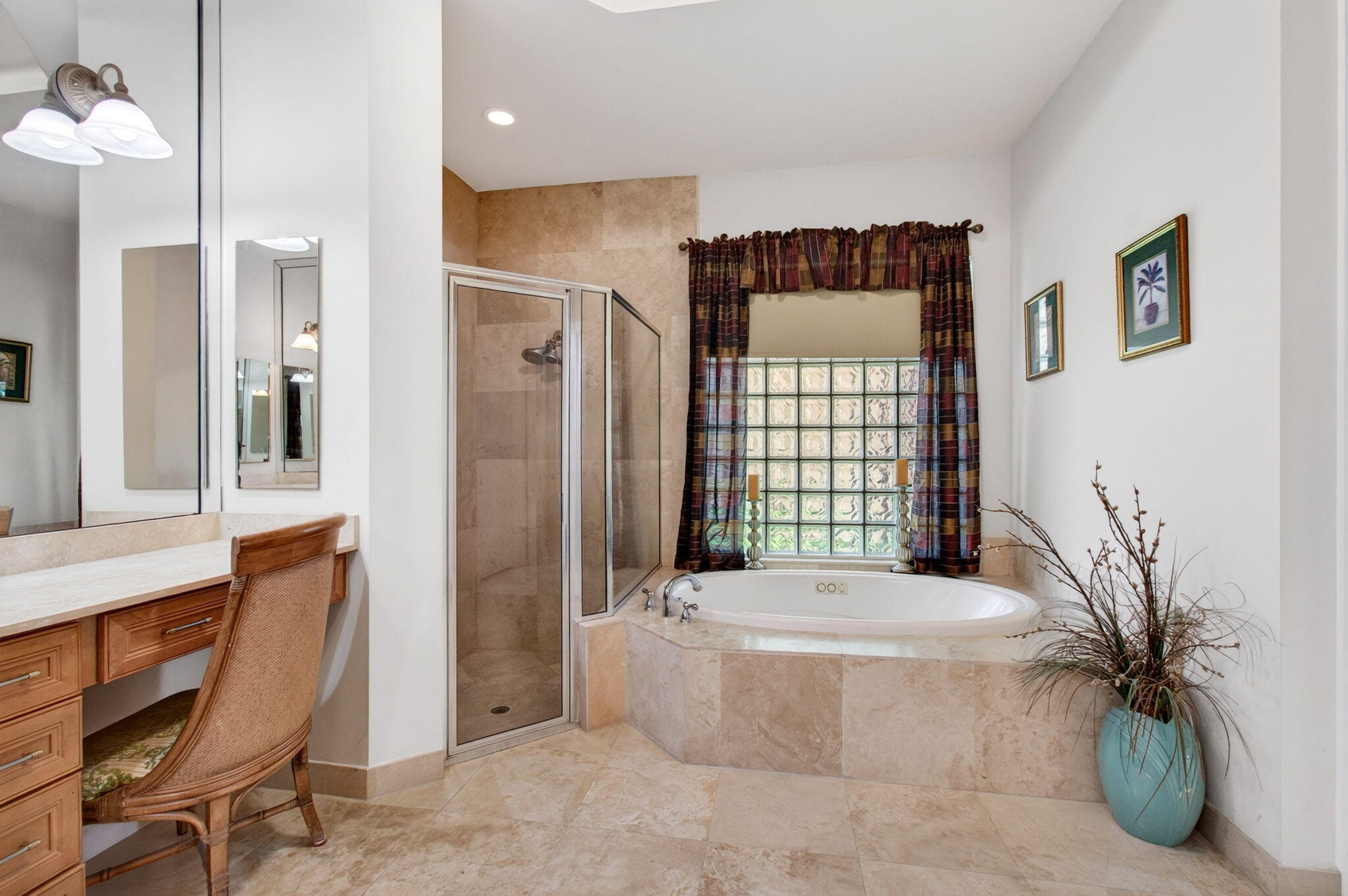 16211 Rosecroft Terrace Property Photo 8