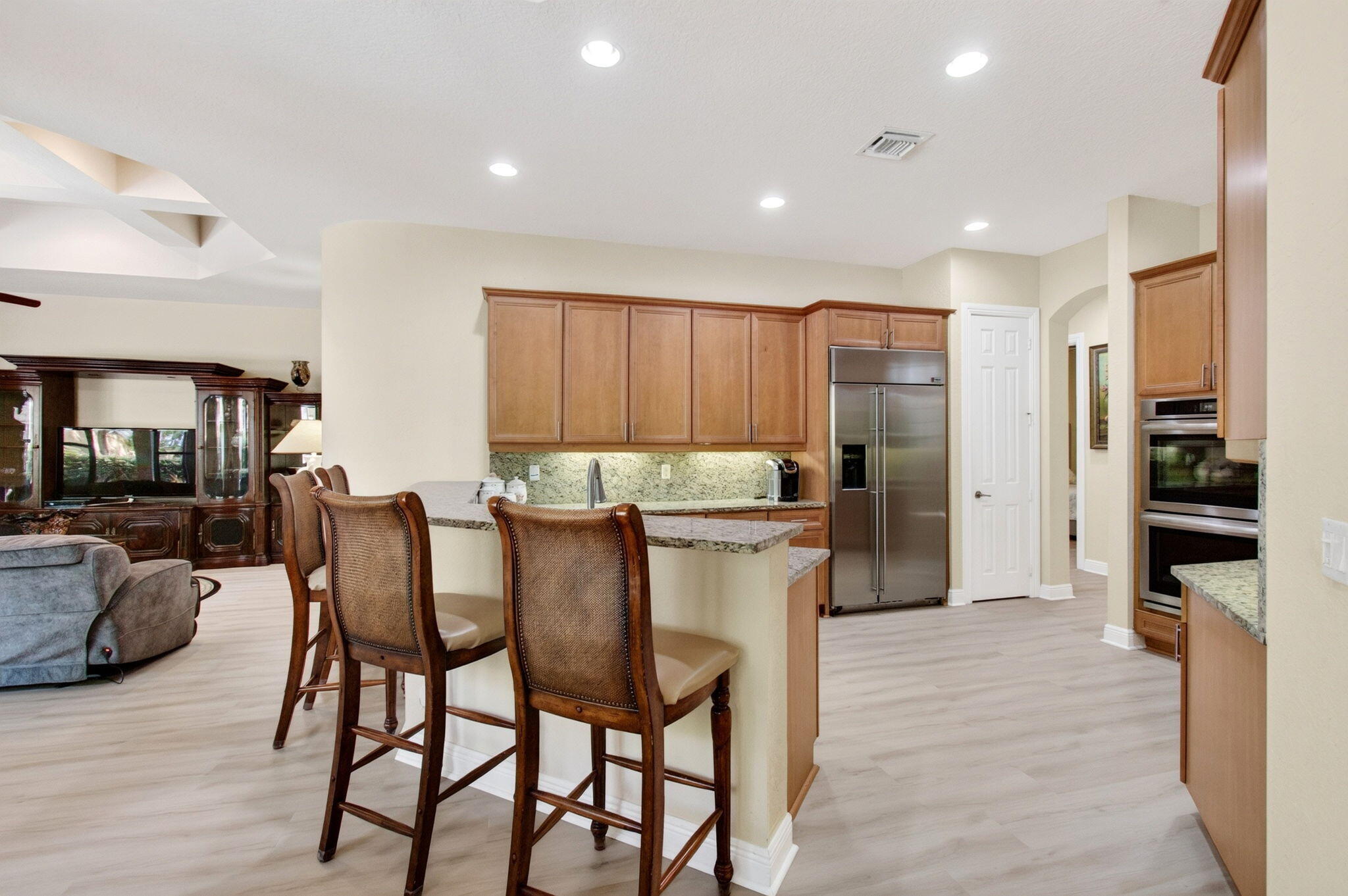 16211 Rosecroft Terrace Property Photo 28