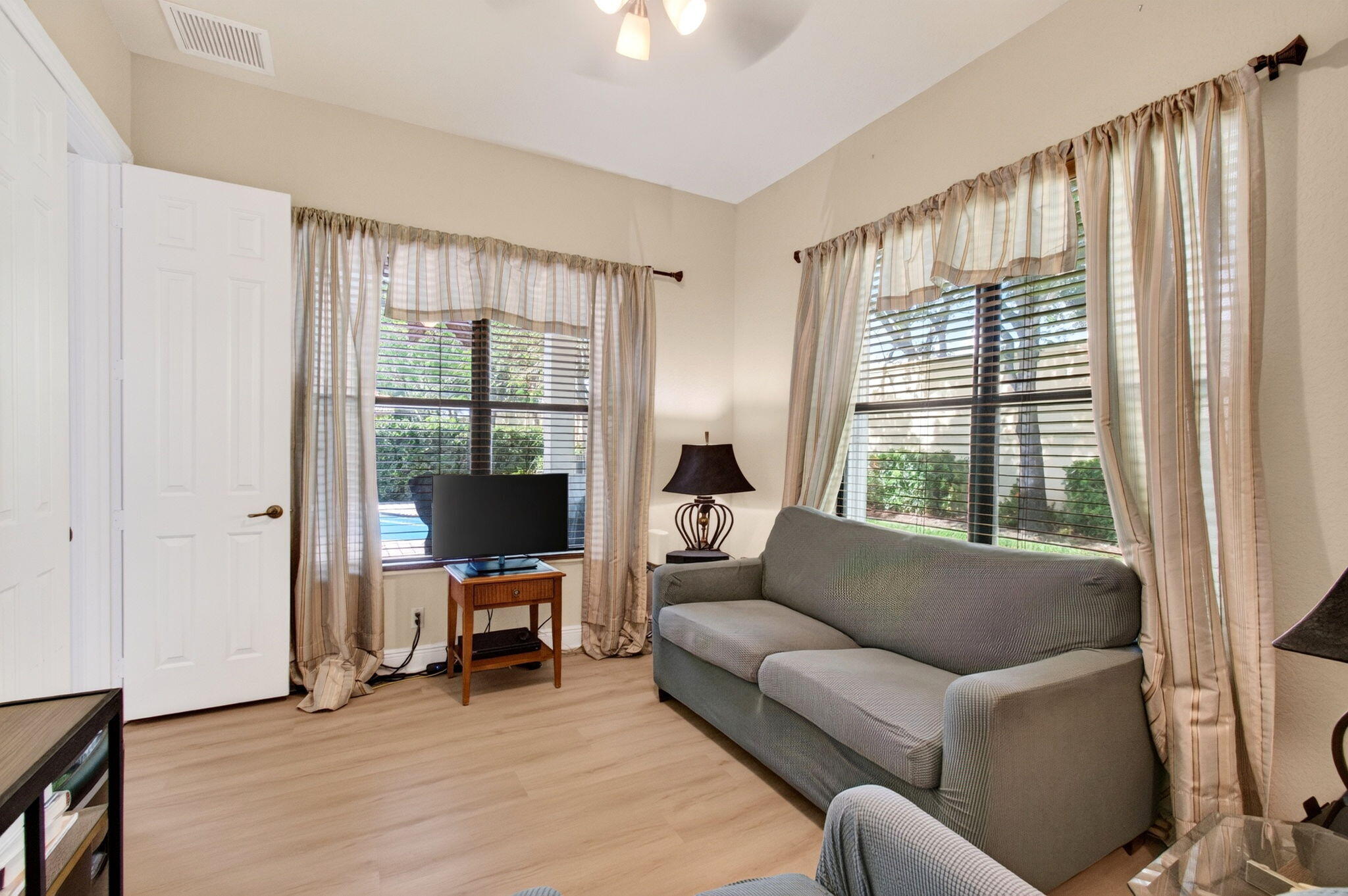 16211 Rosecroft Terrace Property Photo 47